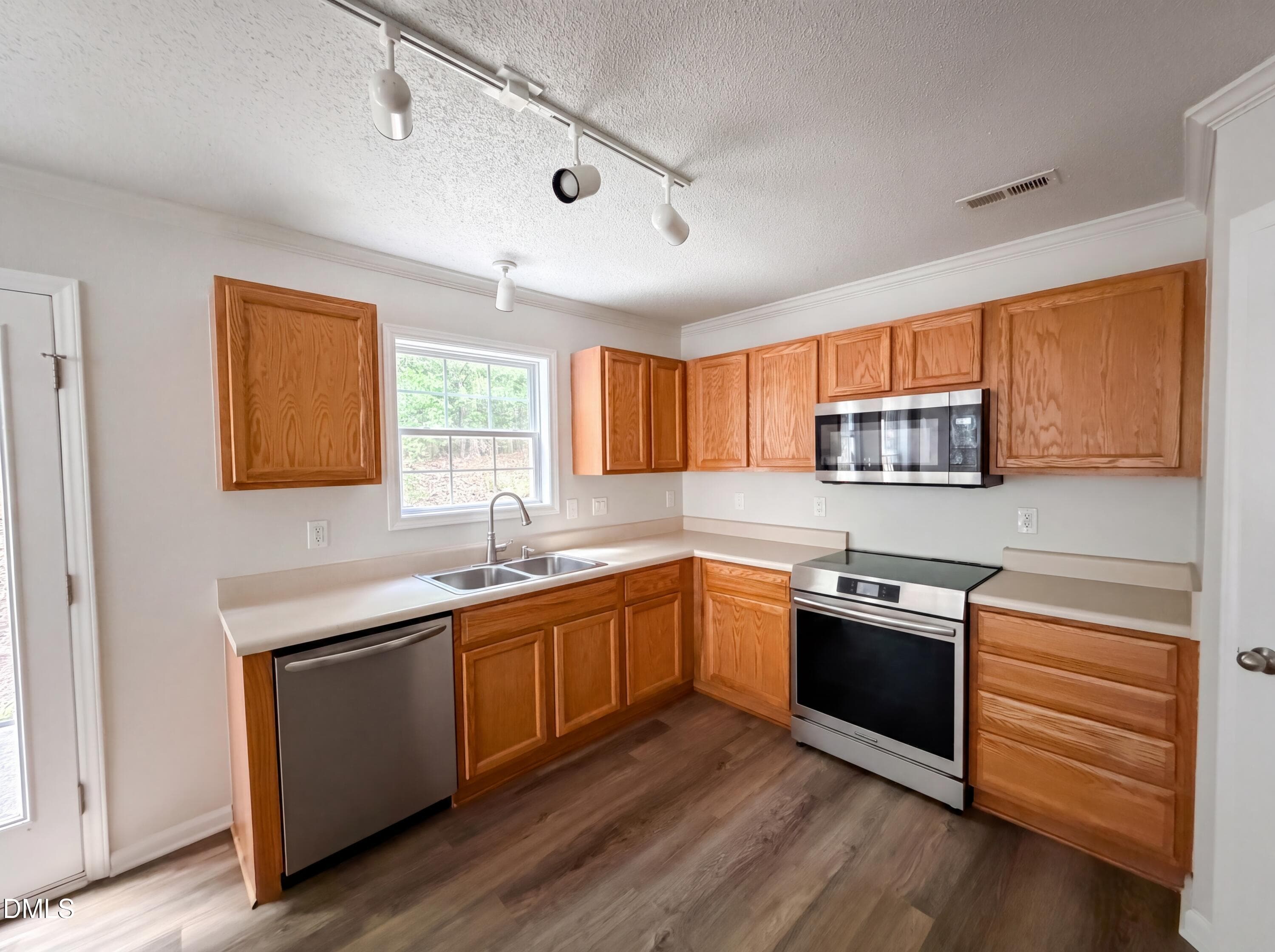 listing_5 - 708 Woodgreen Drive, Durham, NC 27704, Durham