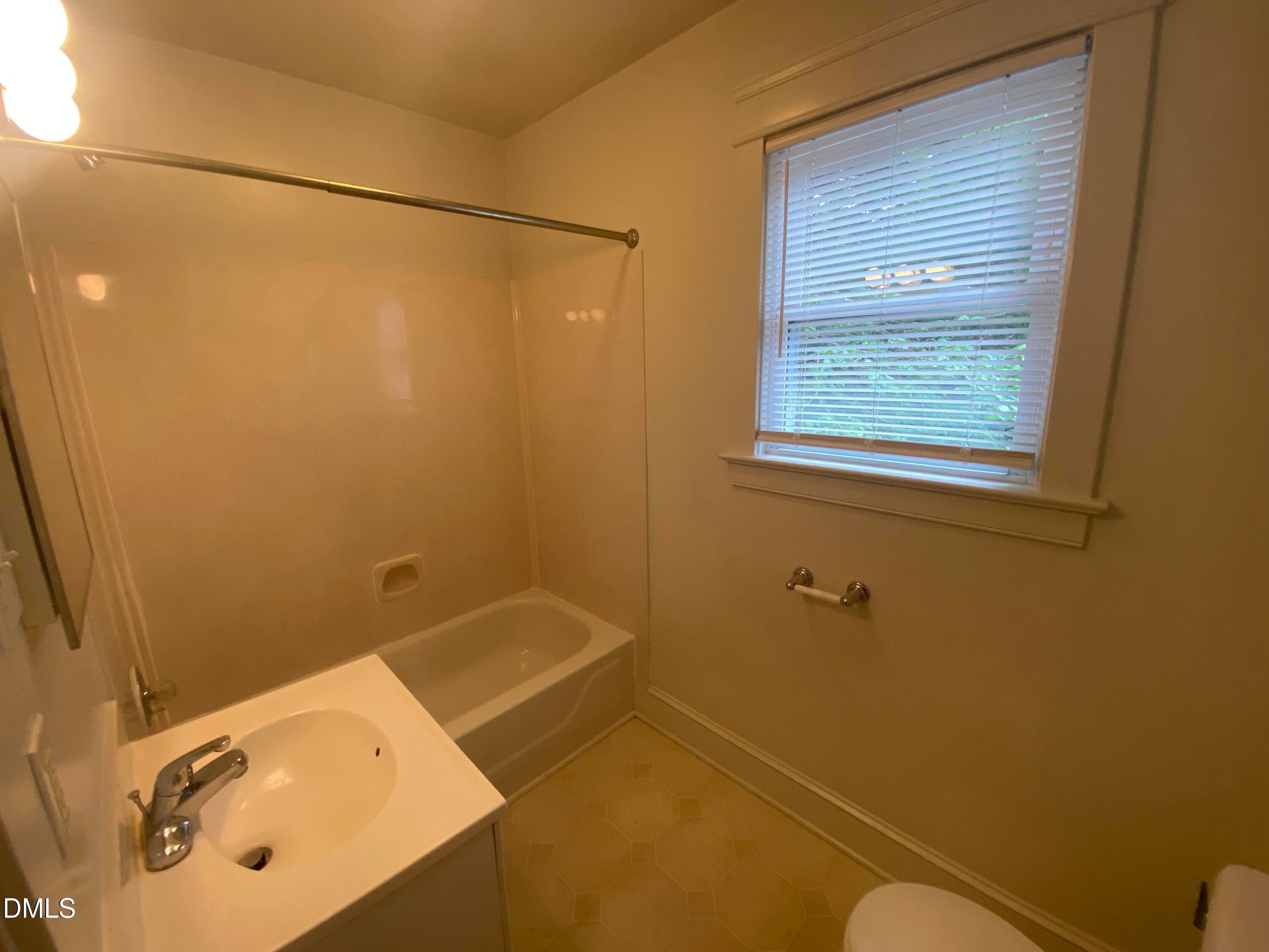Bathroom - 1407-1413 Clarendon Street, Durham, NC 27705, Durham
