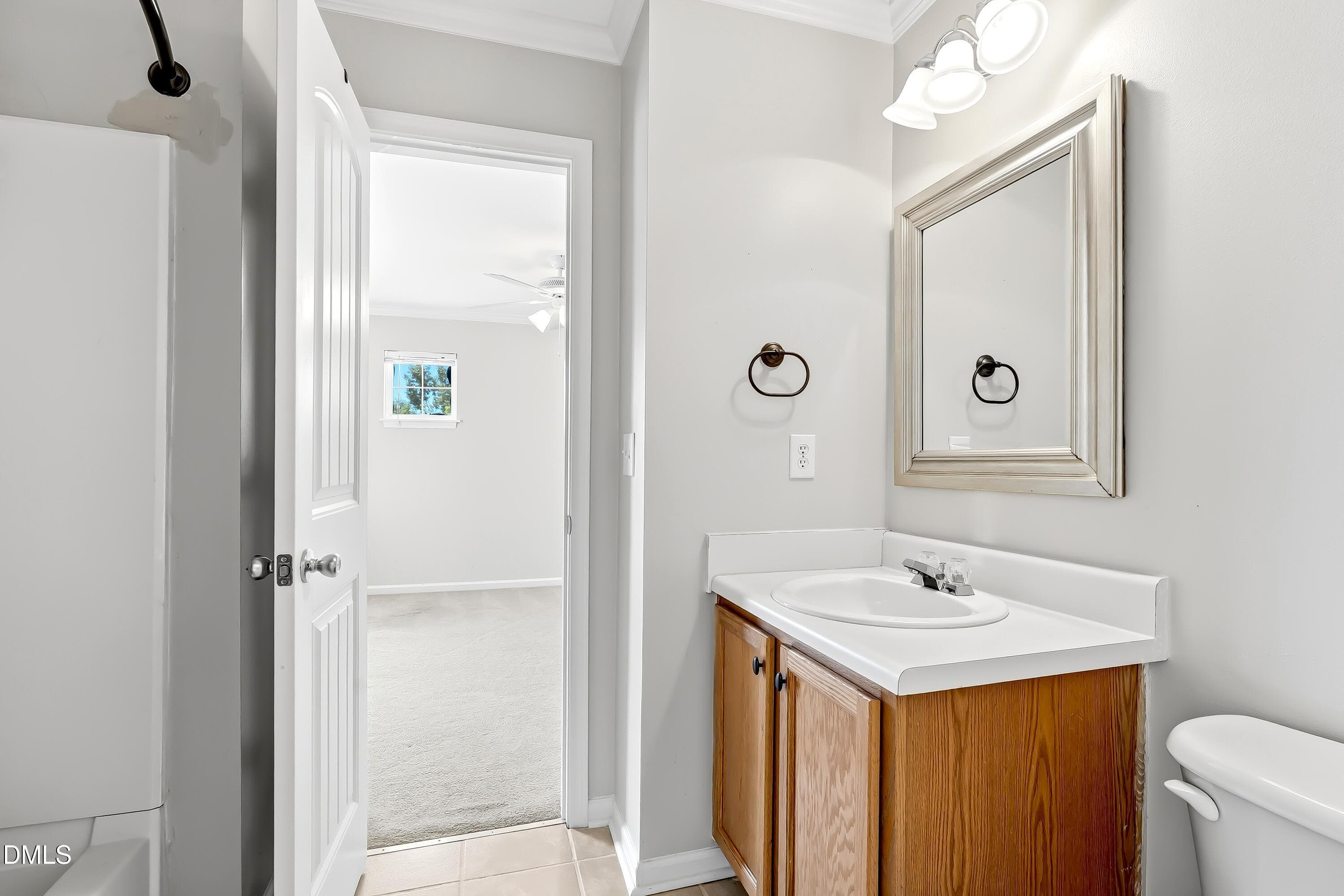 bath2 - 2607 Hamlet Green Drive, Raleigh, NC 27614, Raleigh