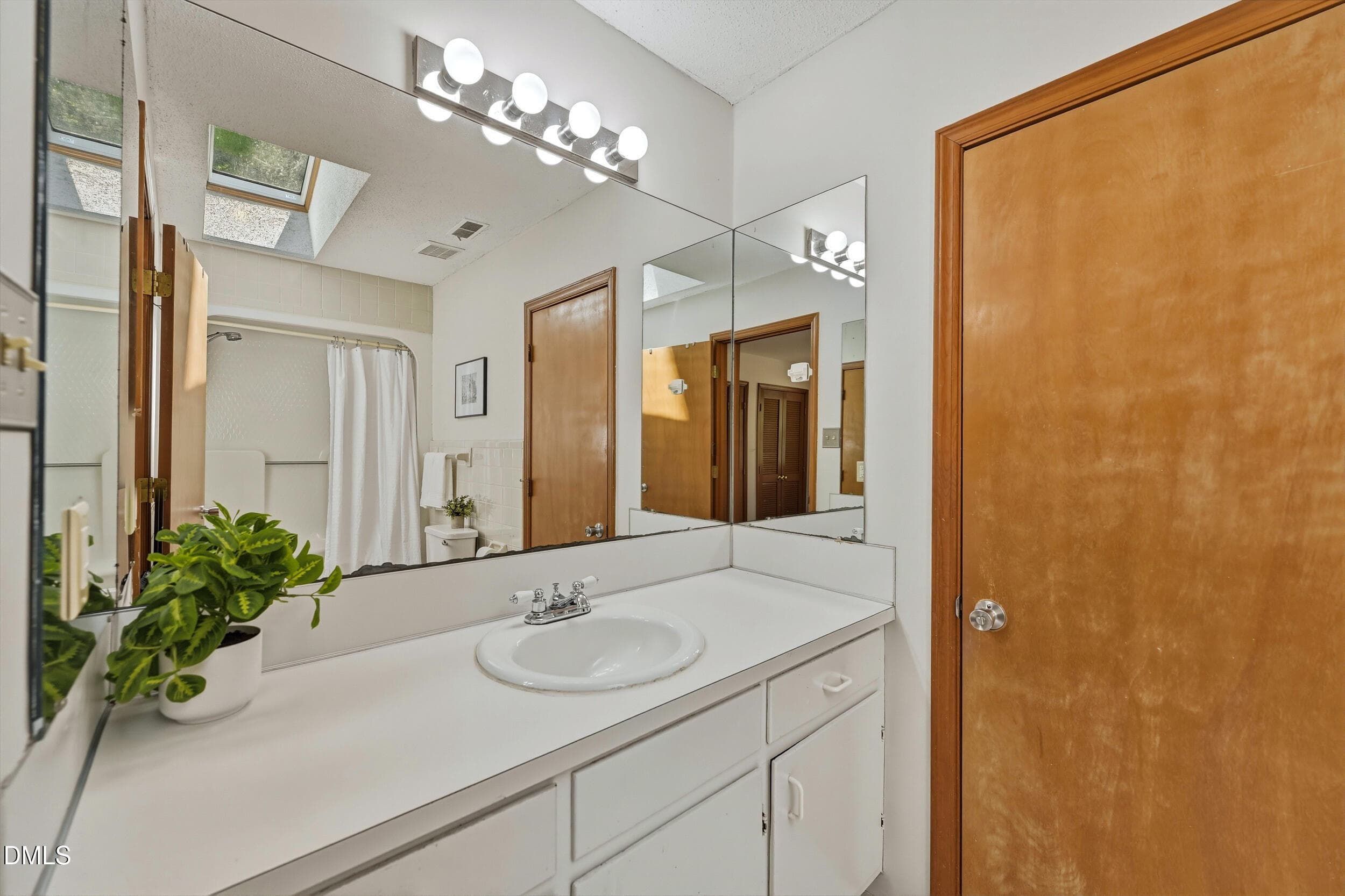 24 -2503 w craver st, interior, primary - 2503 W Carver Street, Durham, NC 27705, Durham