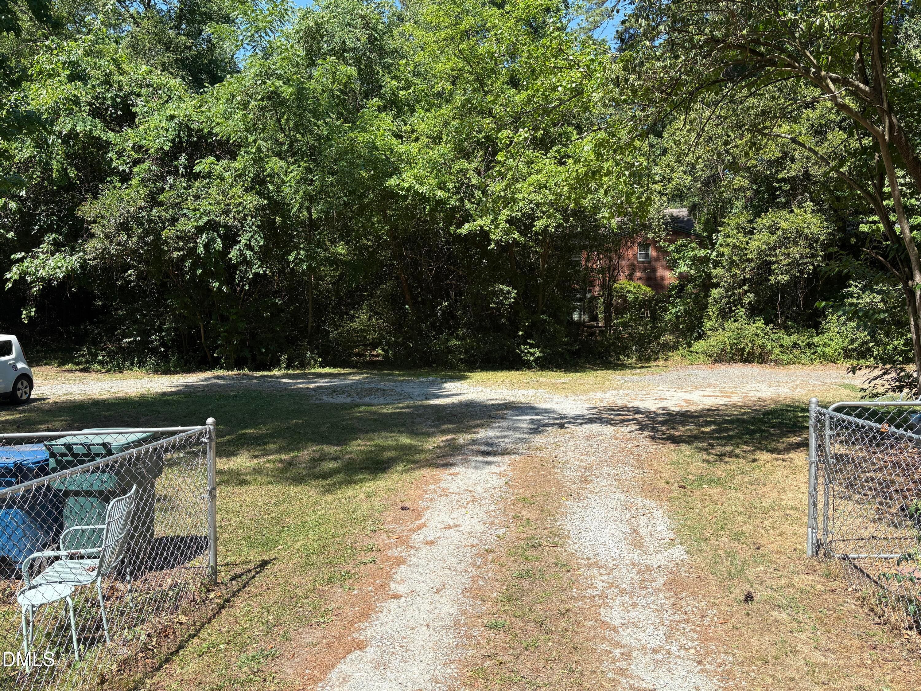 Rear Parking - 1407-1413 Clarendon Street, Durham, NC 27705, Durham