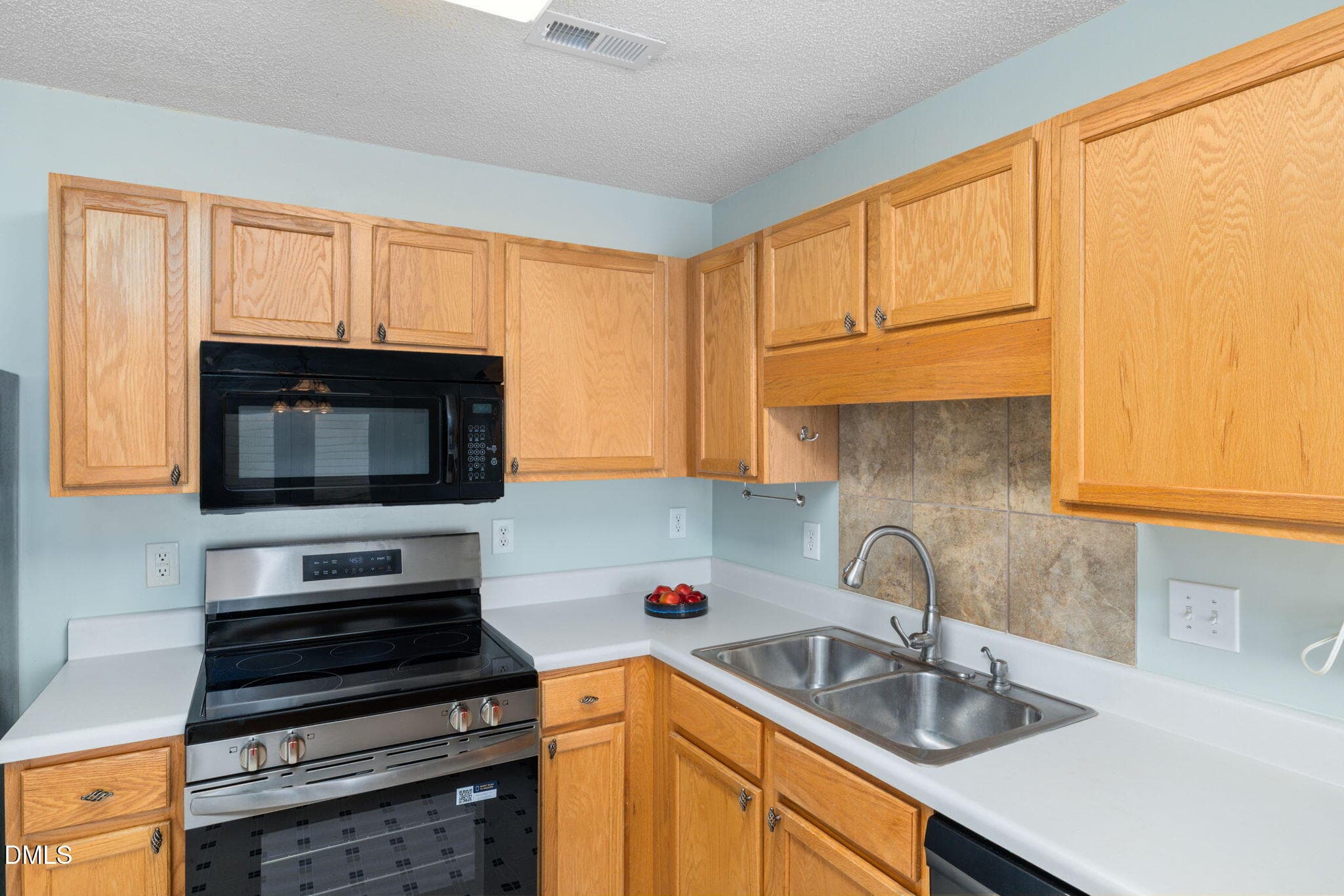 17-web-or-mls-DX3A7920 - 7540 Argent Valley Drive, Raleigh, NC 27616, Raleigh
