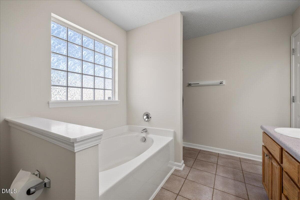 30-1905 Spring Creek Dr - 1905 Spring Creek Drive, Durham, NC 27704
