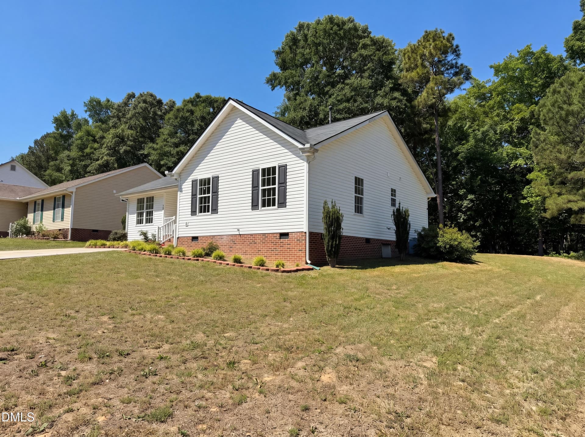 photo_16 - 301 Hocutt Drive, Clayton, NC 27520