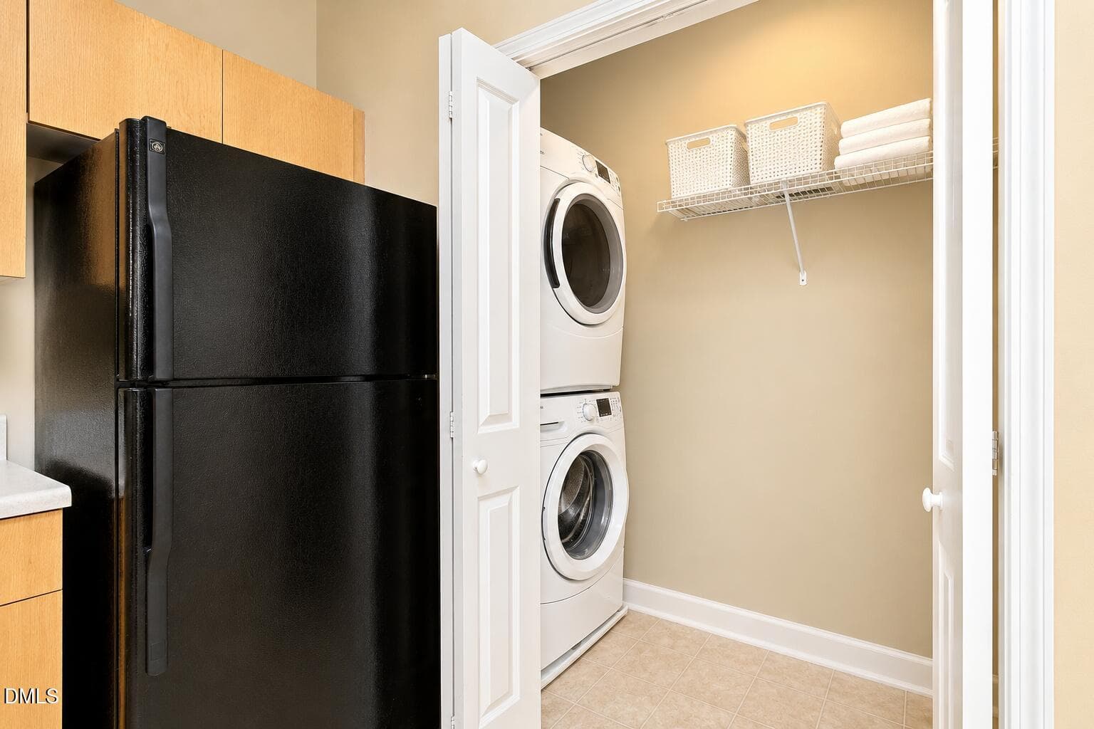 Campus Walk Laundry - 101 Campus Walk Trail 300, Elon, NC 27244