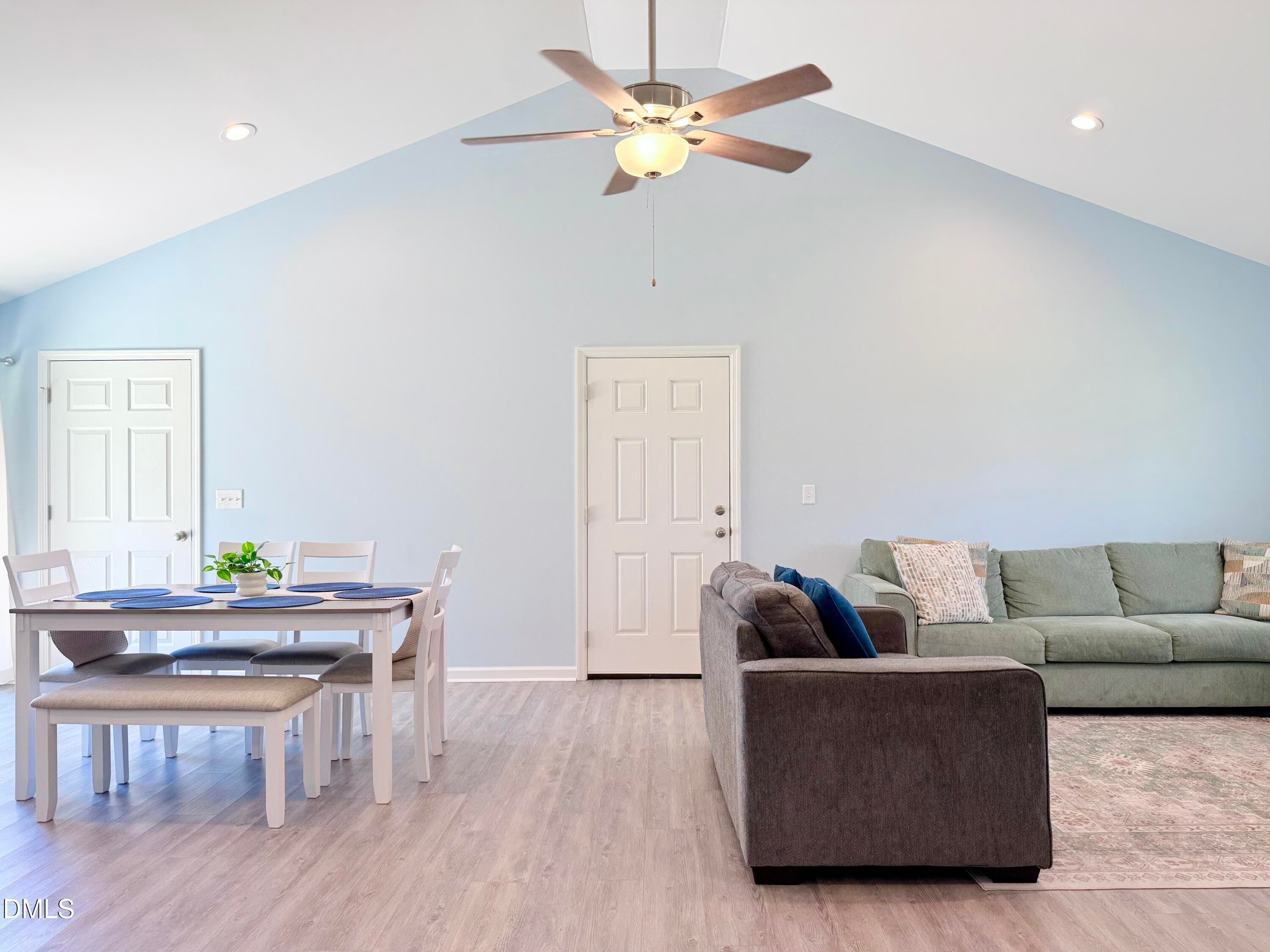 Living Room - 360 Oak Street, Roseboro, NC 28382