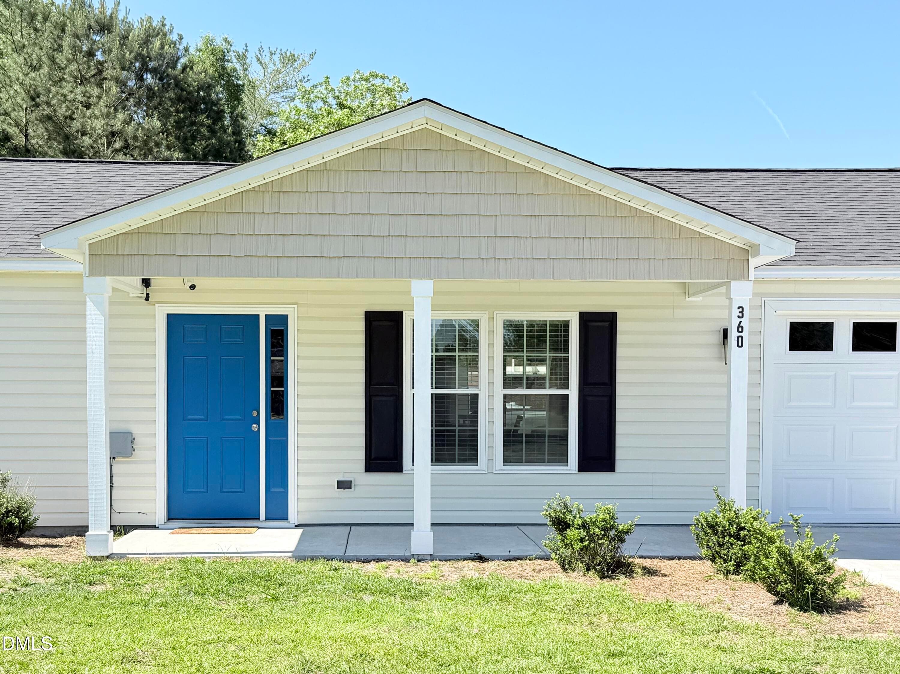 Front of Structure - 360 Oak Street, Roseboro, NC 28382