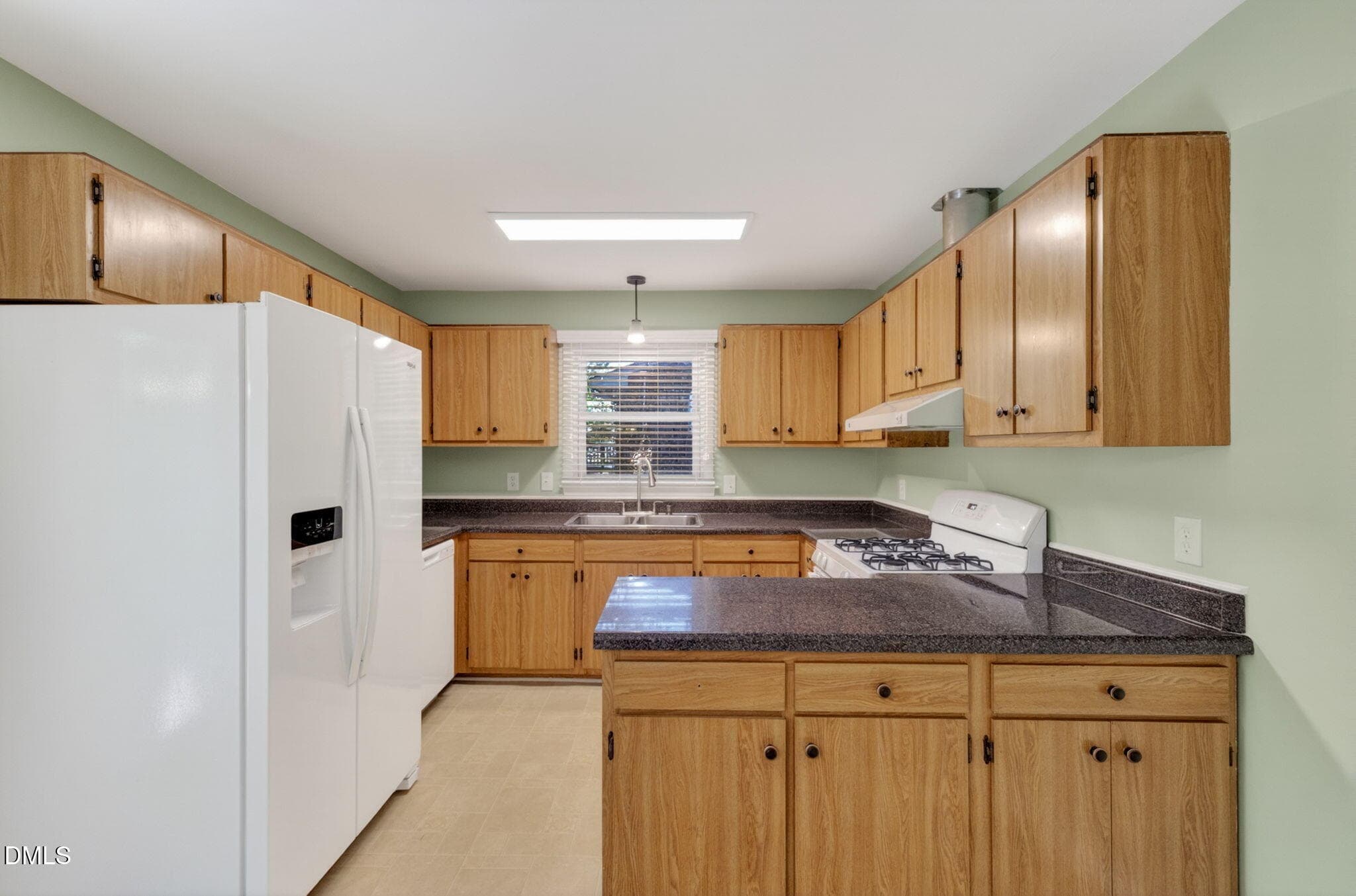 12-Kit closeup - 1224 Pineview Dr - 12 - 1224 Pineview Drive, Raleigh, NC 27606, Raleigh