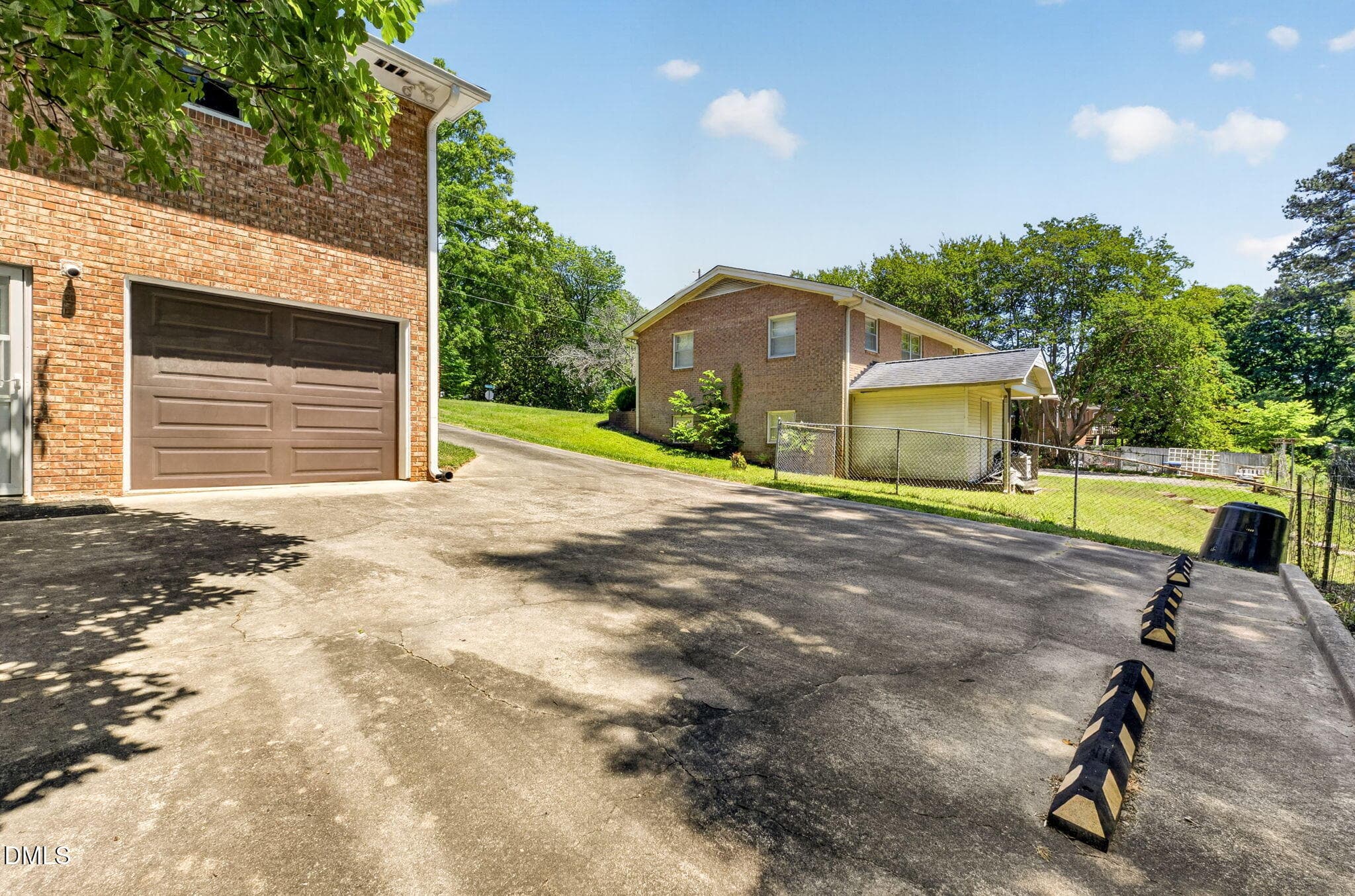 48-garage and drive -1224 Pineview Dr - - 1224 Pineview Drive, Raleigh, NC 27606, Raleigh