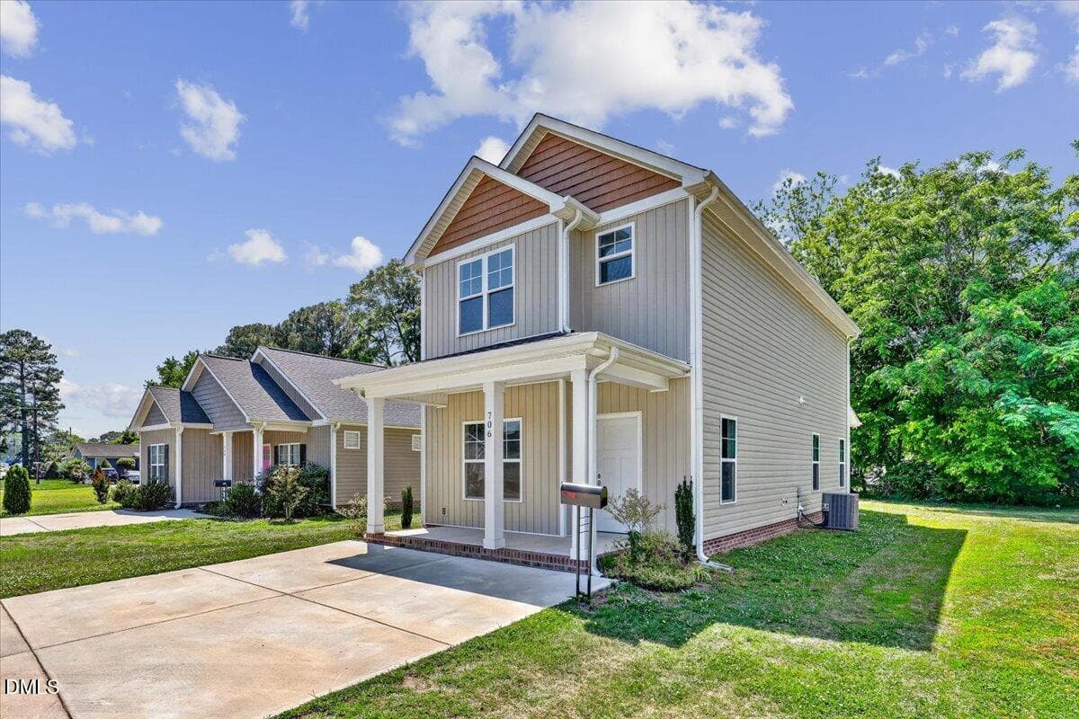 04-706 S Pollock St-4 - 706 S Pollock Street, Selma, NC 27576