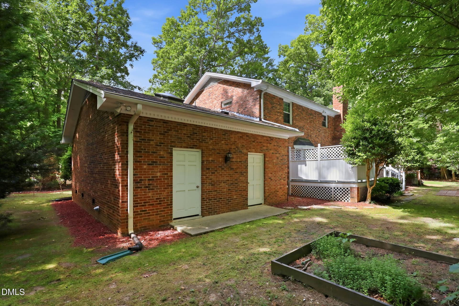 53-web-or-mls-STORAGES_4152 - 100 Moray Court, Cary, NC 27511