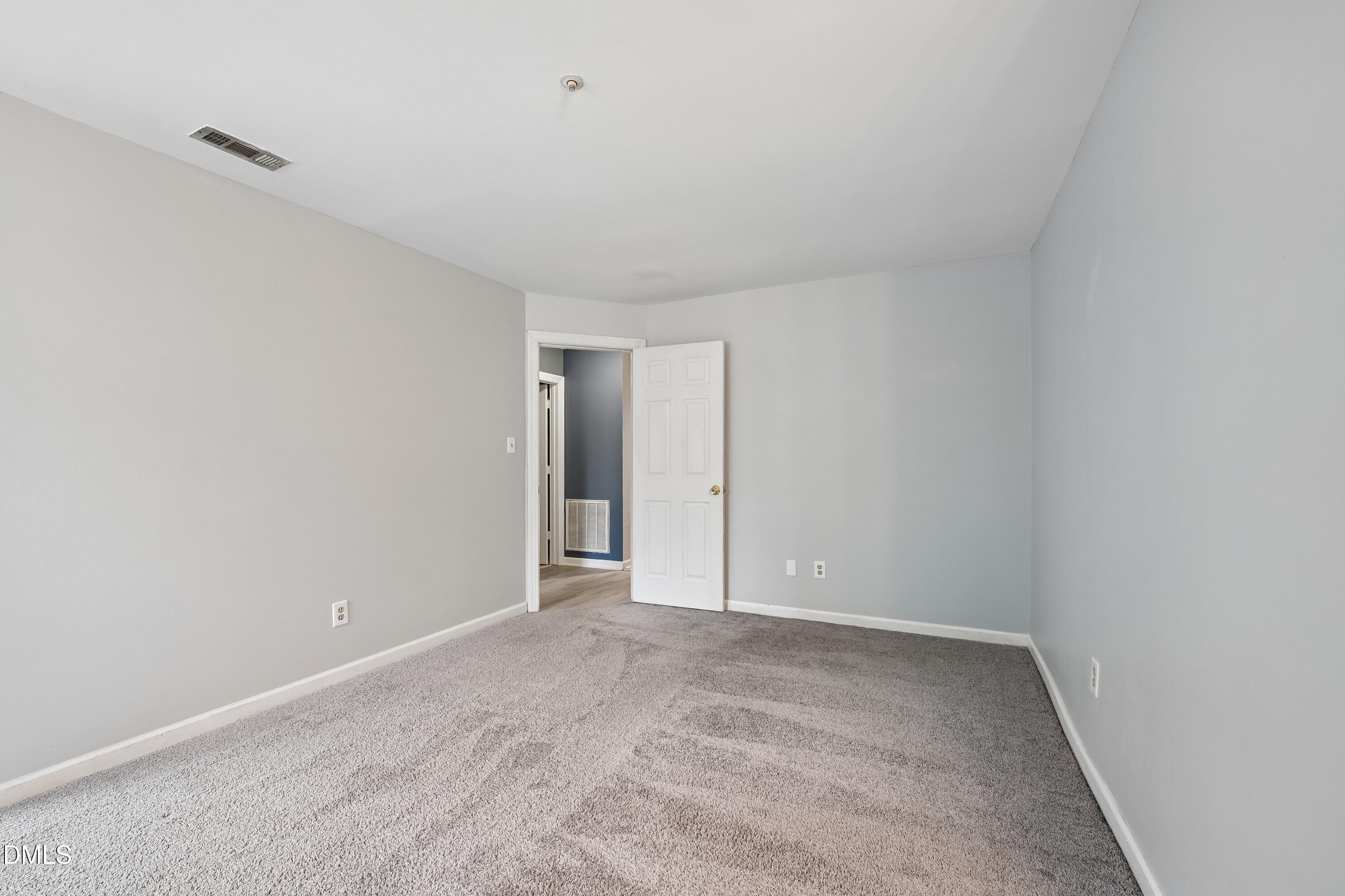 photo_16 - 4900 Avenida Del Sol Drive 102, Raleigh, NC 27616, Raleigh
