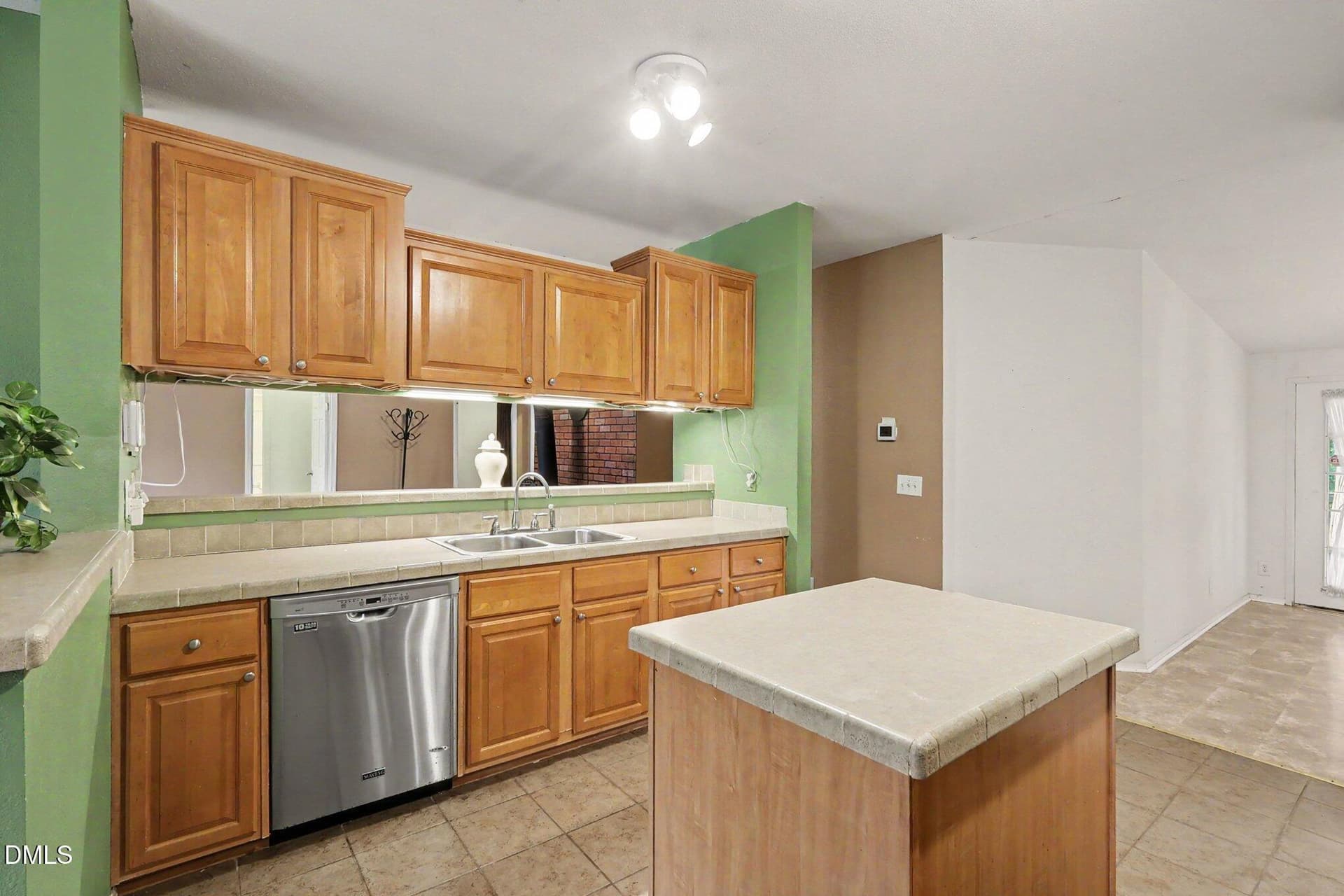 007_file_5484 - 256 Yellow Belle Court, Zebulon, NC 27597