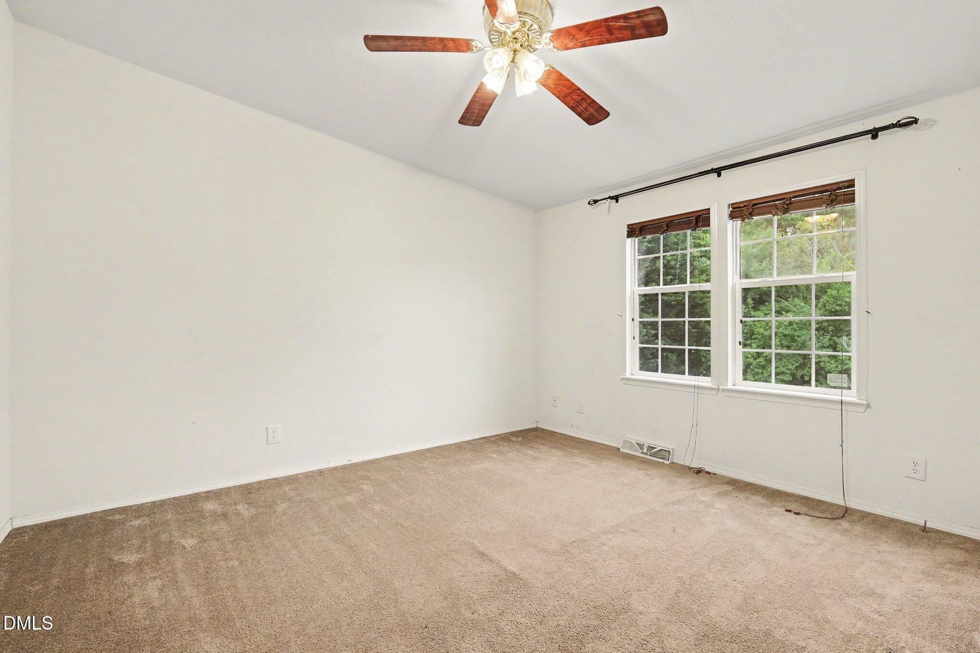 012_file_5221 - 256 Yellow Belle Court, Zebulon, NC 27597