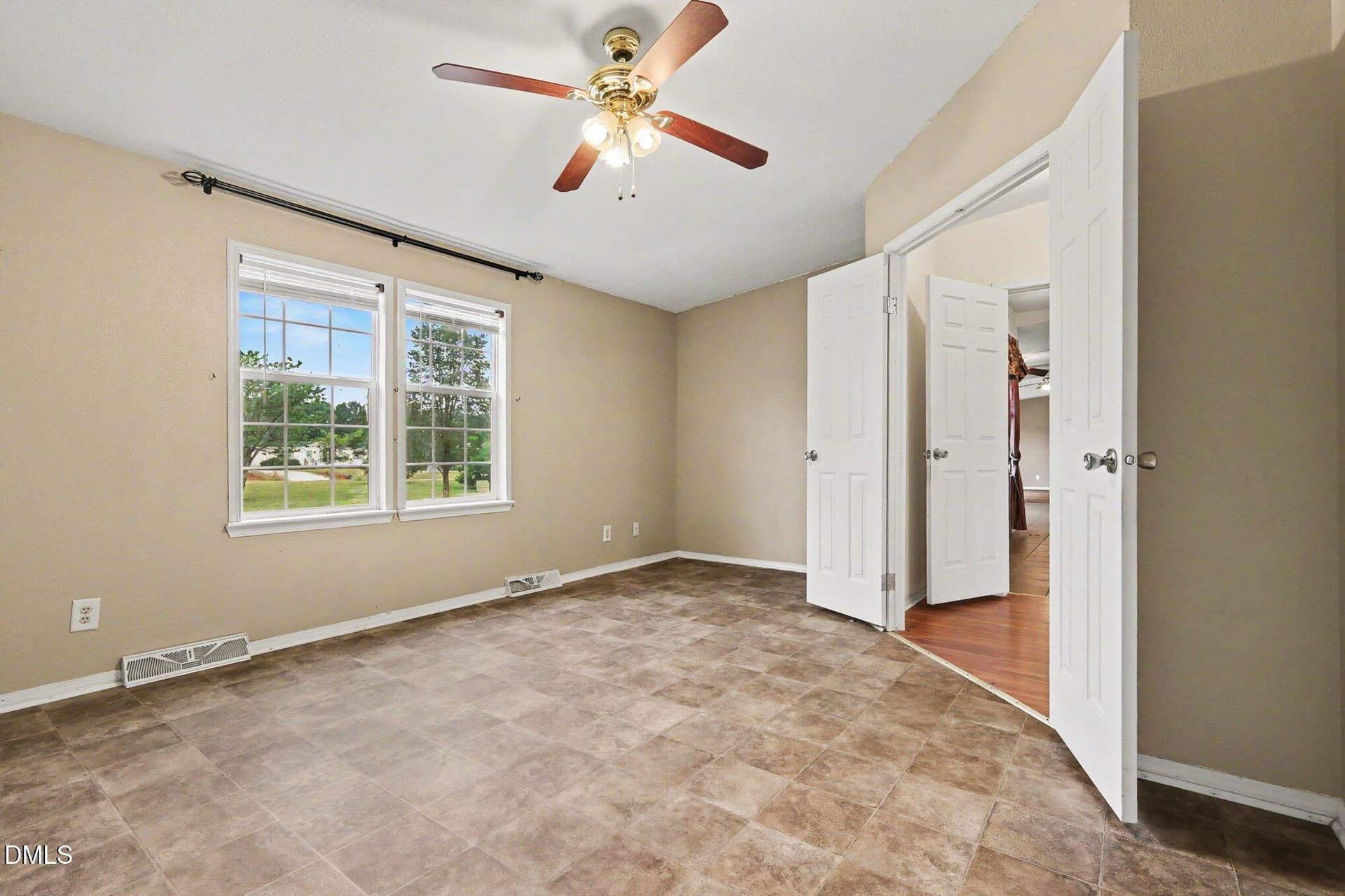 015_file_2262 - 256 Yellow Belle Court, Zebulon, NC 27597