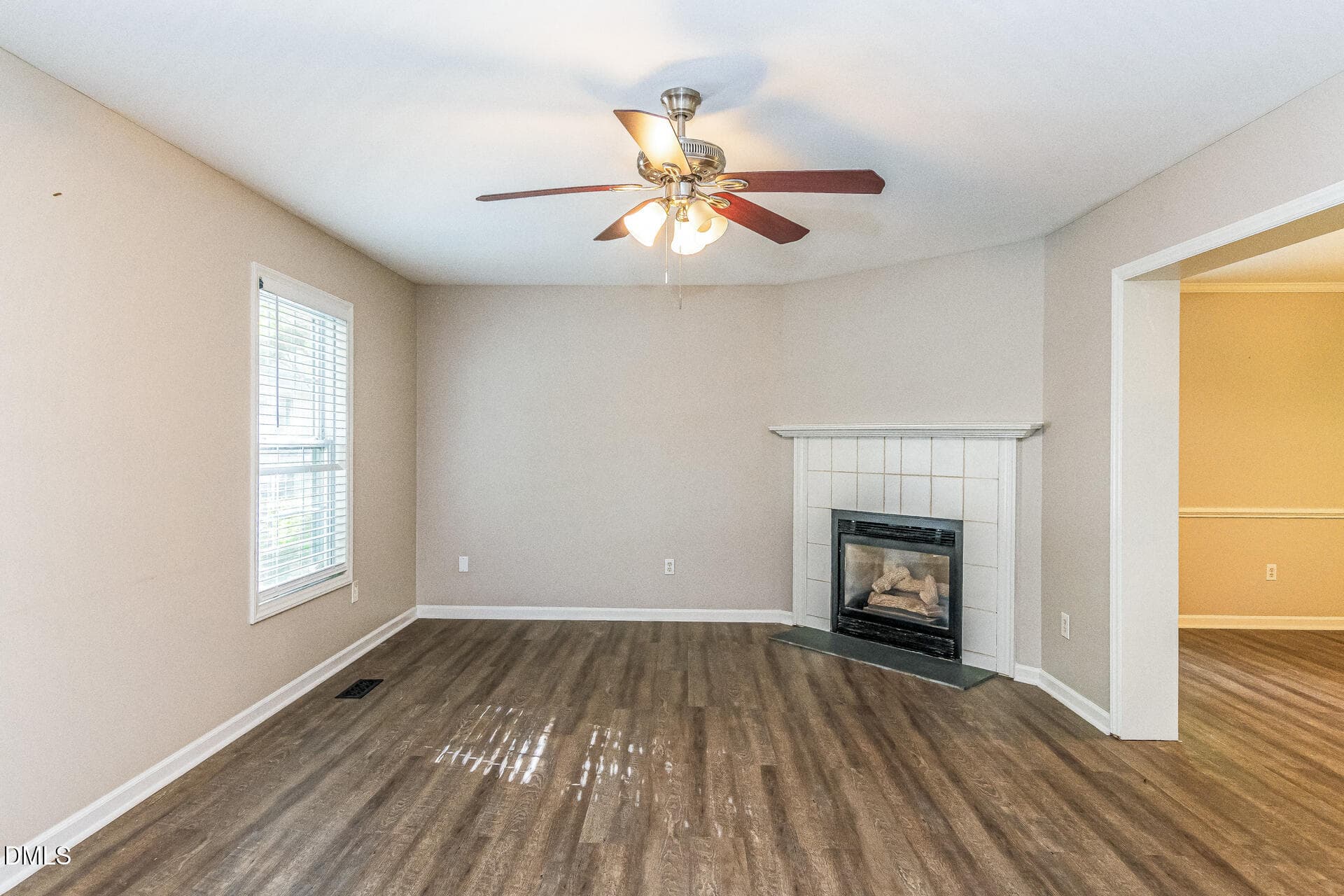 004-photo-living-room-15392696 - 22 Knightsbridge Court, Durham, NC 27707, Durham