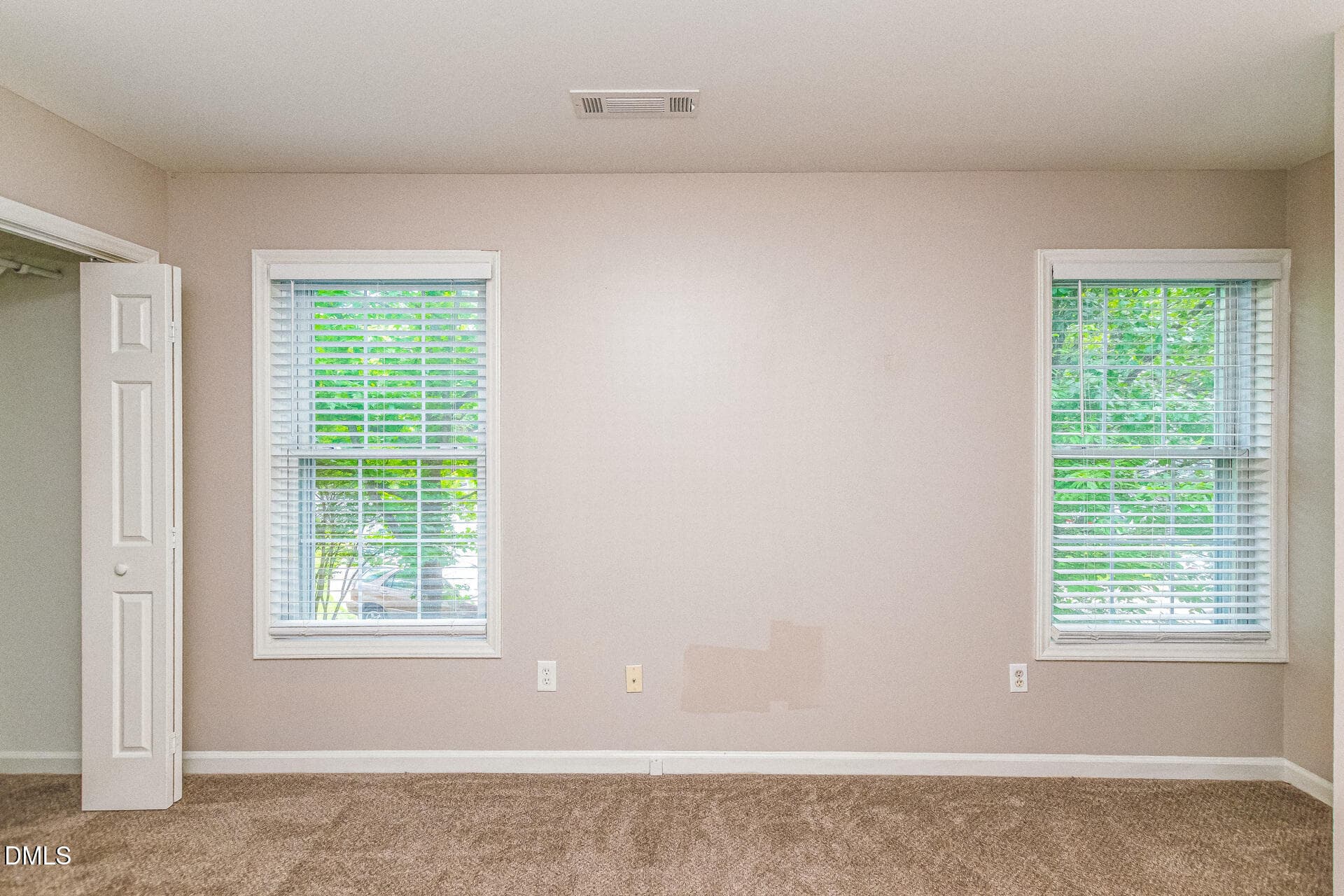 014-photo-bedroom-15392688 - 22 Knightsbridge Court, Durham, NC 27707, Durham