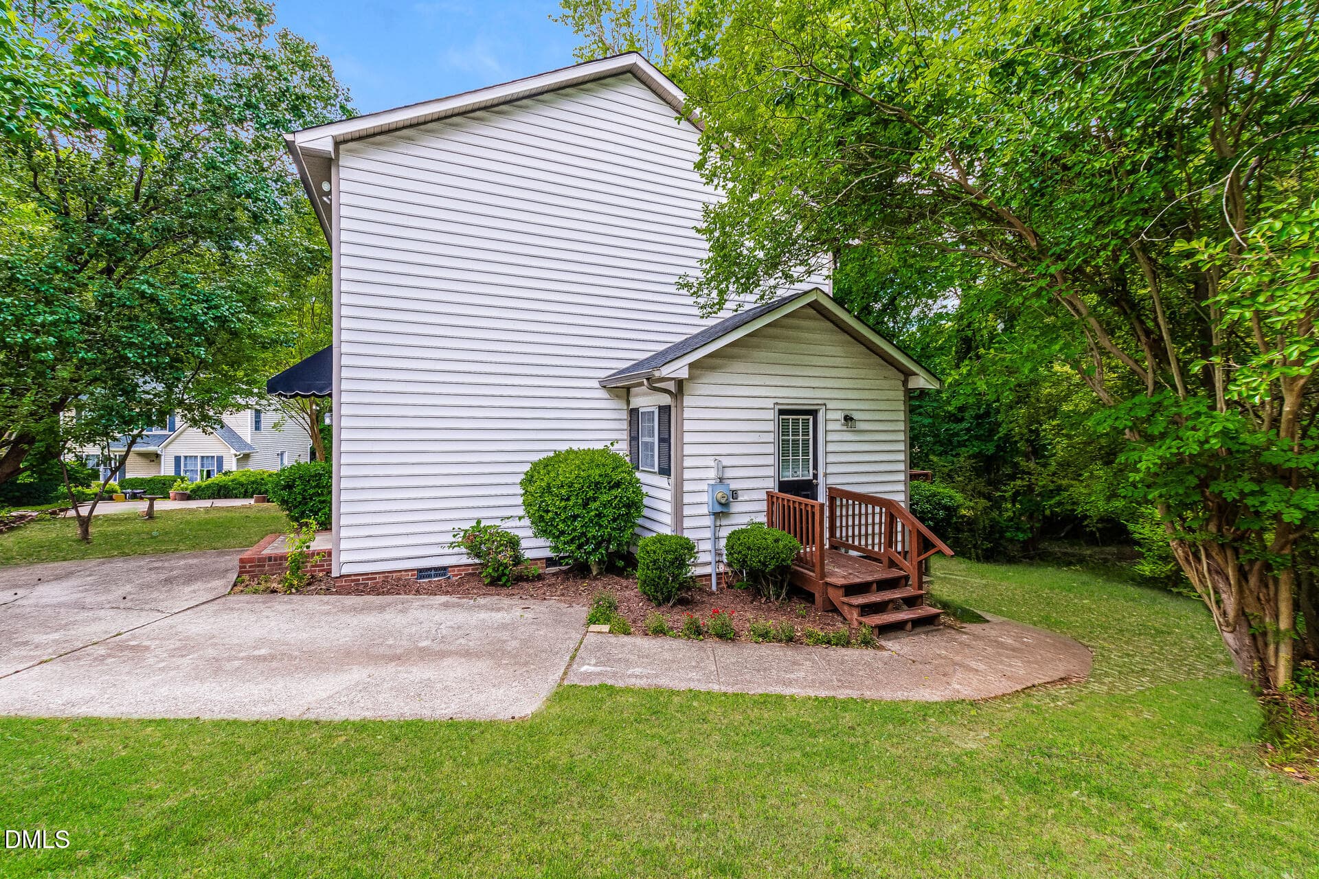020-photo-side-view-15392690 - 22 Knightsbridge Court, Durham, NC 27707, Durham