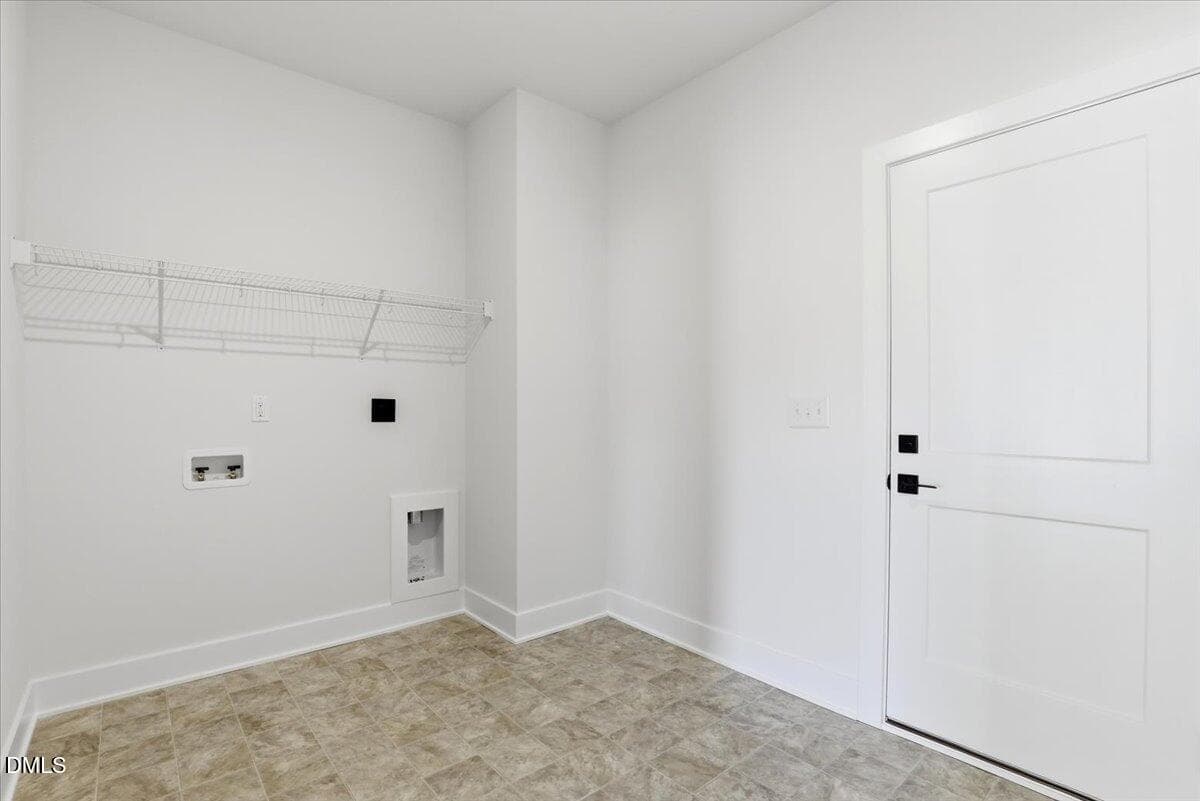 Large Laundry Room - 254 Galway Road, Lillington, NC 27546