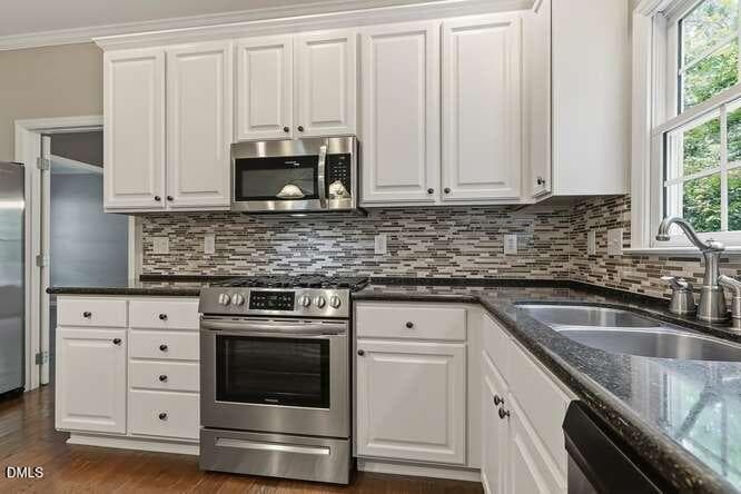 Kitchen - 401 Peachtree Point Court, Cary, NC 27513, Cary