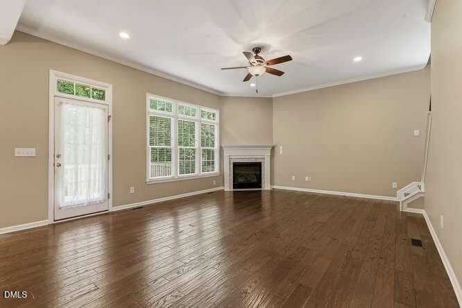 Family room - 401 Peachtree Point Court, Cary, NC 27513, Cary