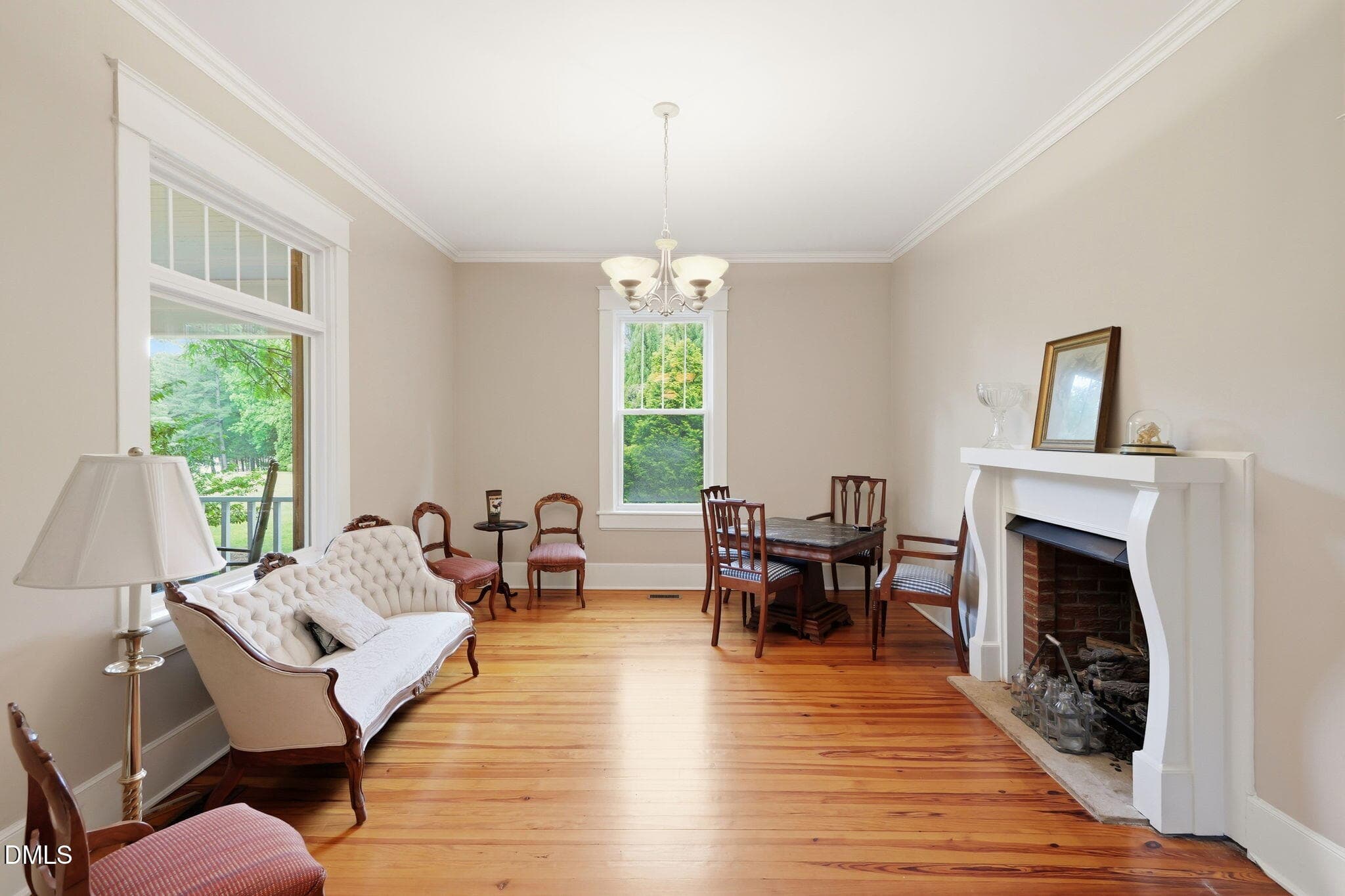 Parlor - 2102 Bahama Road, Bahama, NC 27503, Bahama