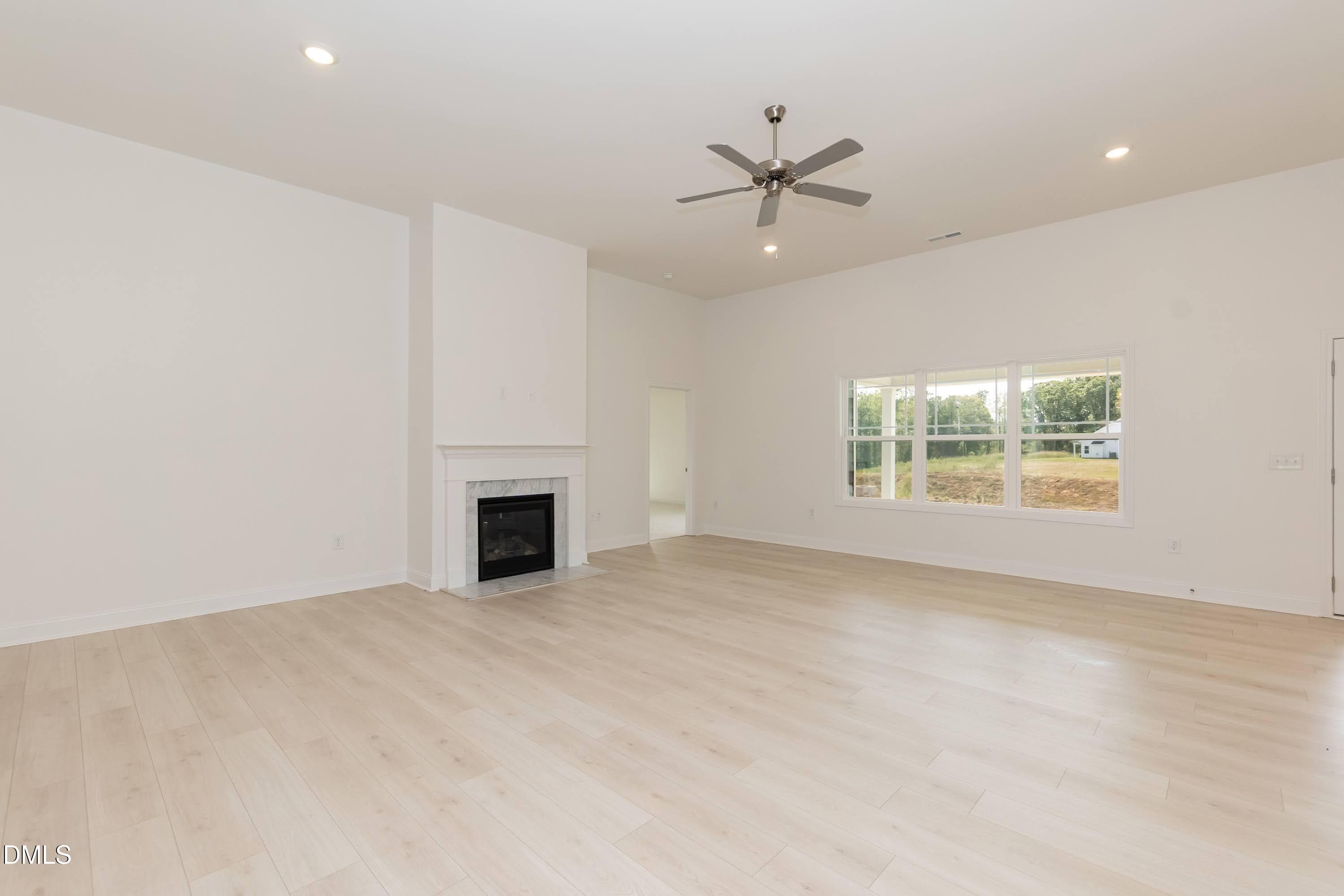 Living 01 - 254 Galway Road, Lillington, NC 27546