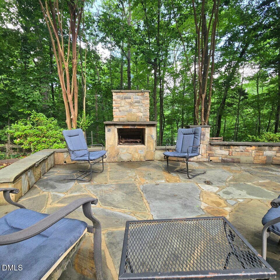 043-1280x960-photo - 304 Rhododendron Drive, Chapel Hill, NC 27517, Chapel Hill