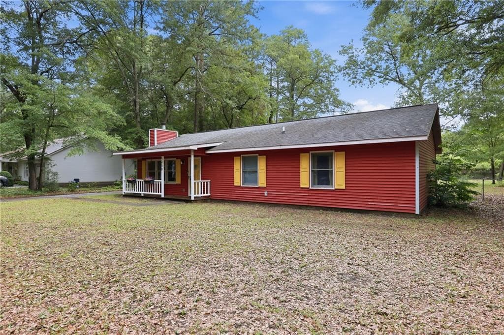 Photo 2 - 5499 Landview Place, Hope Mills, NC 28348