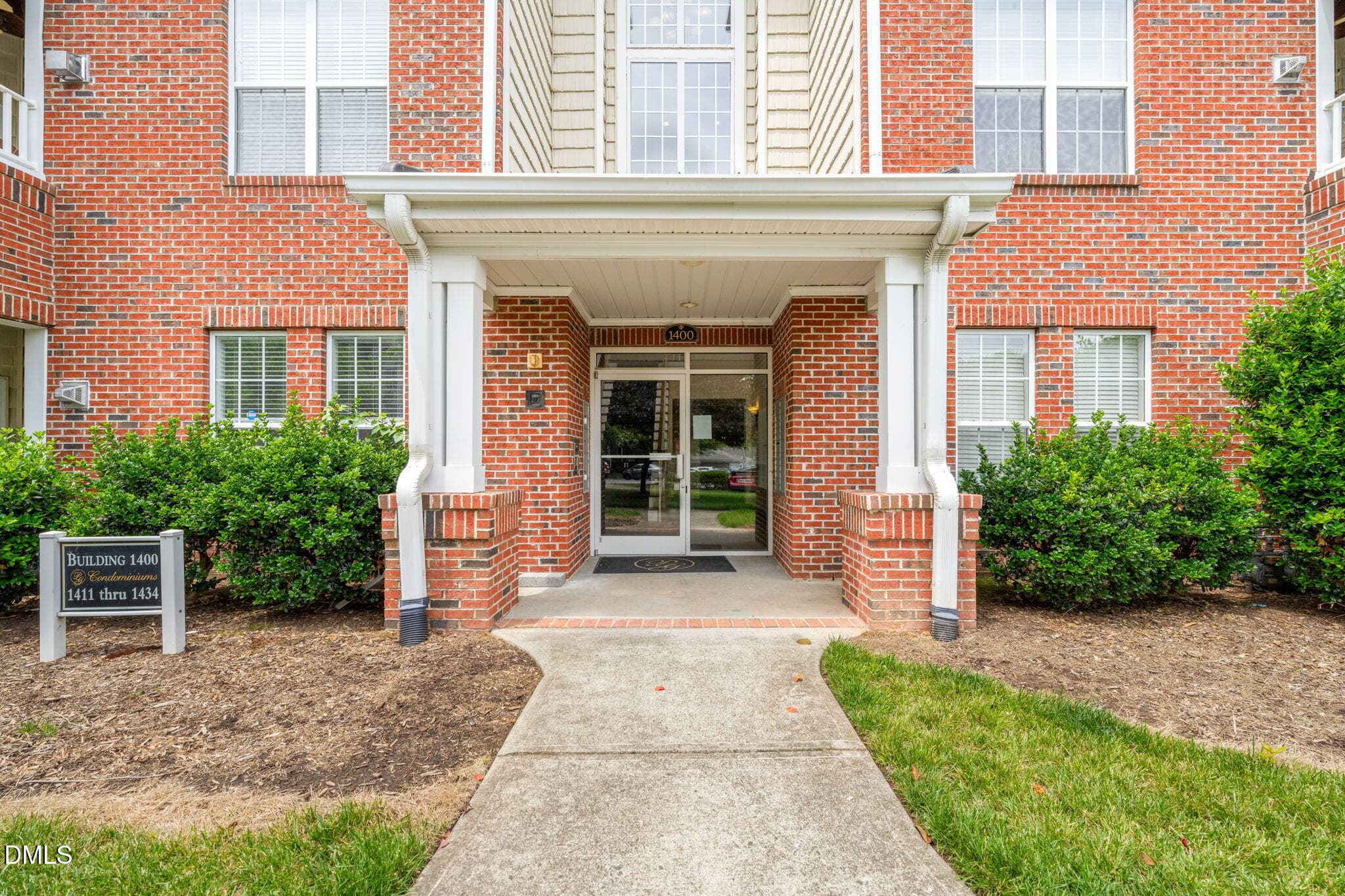 2-web-or-mls-untitled-26 - 1423 Arborgate Circle, Chapel Hill, NC 27514, Chapel Hill