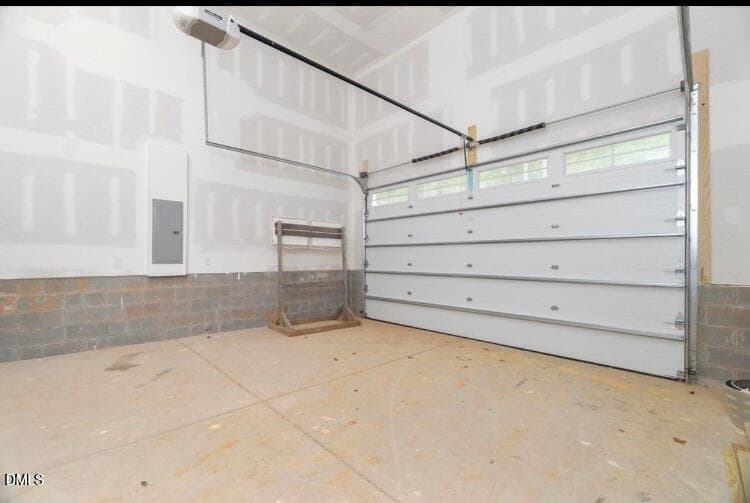 Garage - 1407 Onslow Road, Raleigh, NC 27606, Raleigh
