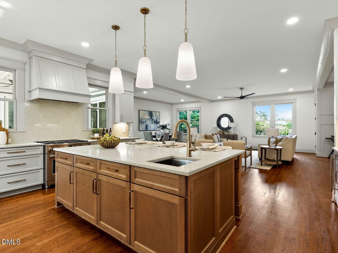 020-1280x960-photo - 504 Tilden Street, Raleigh, NC 27605, Raleigh