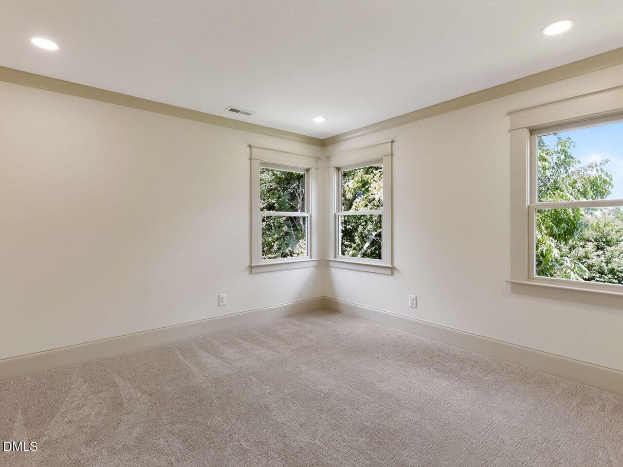 040-1280x960-photo - 504 Tilden Street, Raleigh, NC 27605, Raleigh