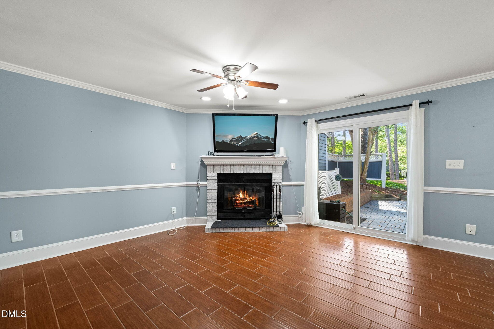 Living room (1) - 7605 Wellesley Park N, Raleigh, NC 27615, Raleigh