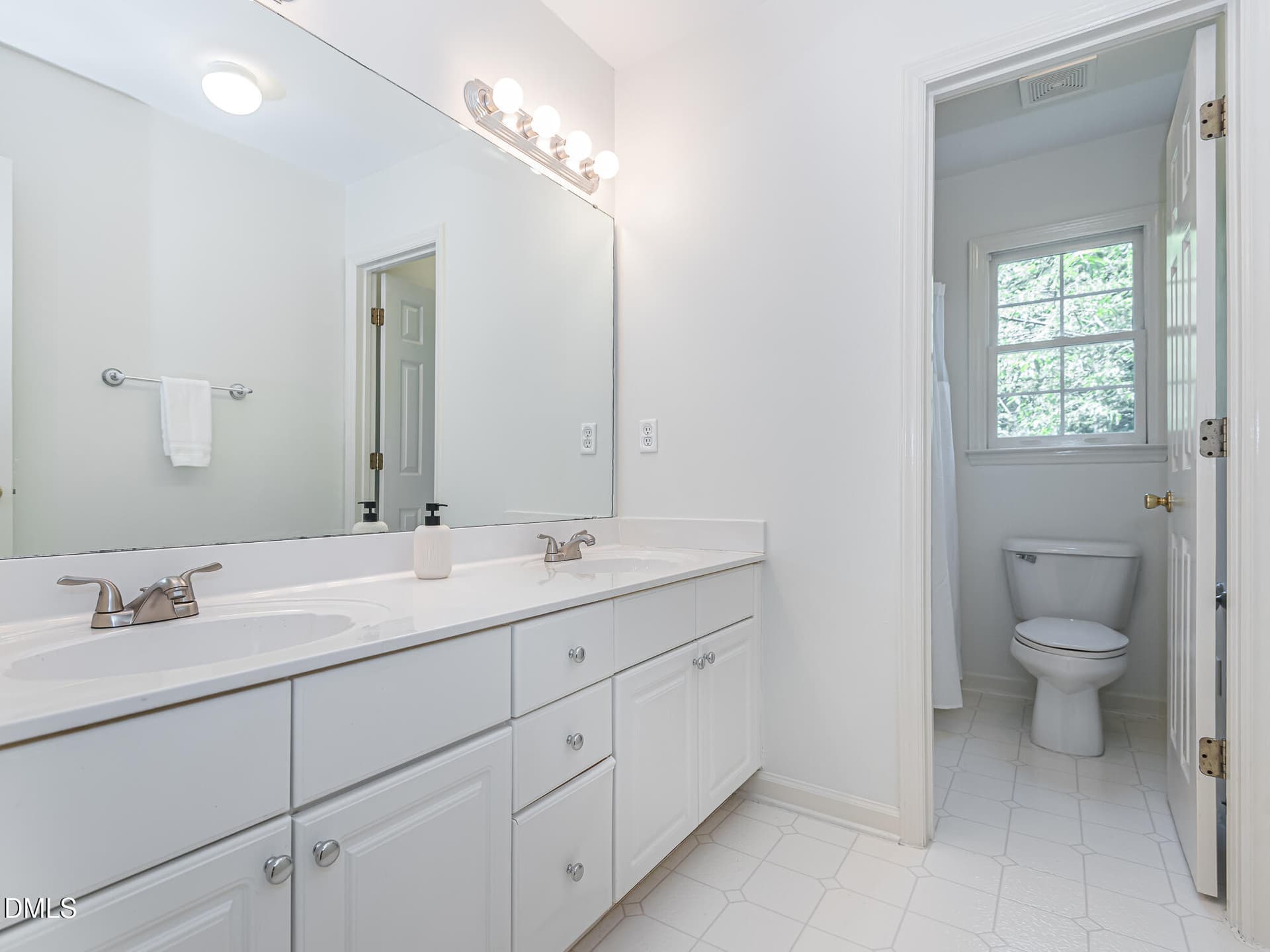 Real_Estate_Stephen_Kershaw_107_Walmsley - 107 Walmsley Court, Cary, NC 27519