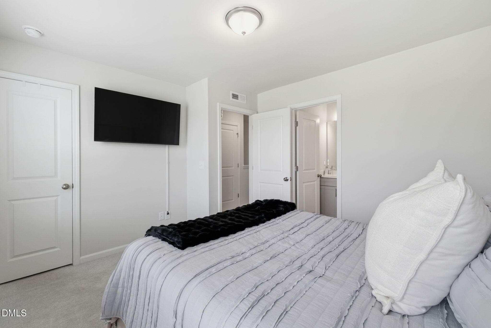 20-web-or-mls-DX3A0796 - 6237 Truxton Lane, Raleigh, NC 27616, Raleigh
