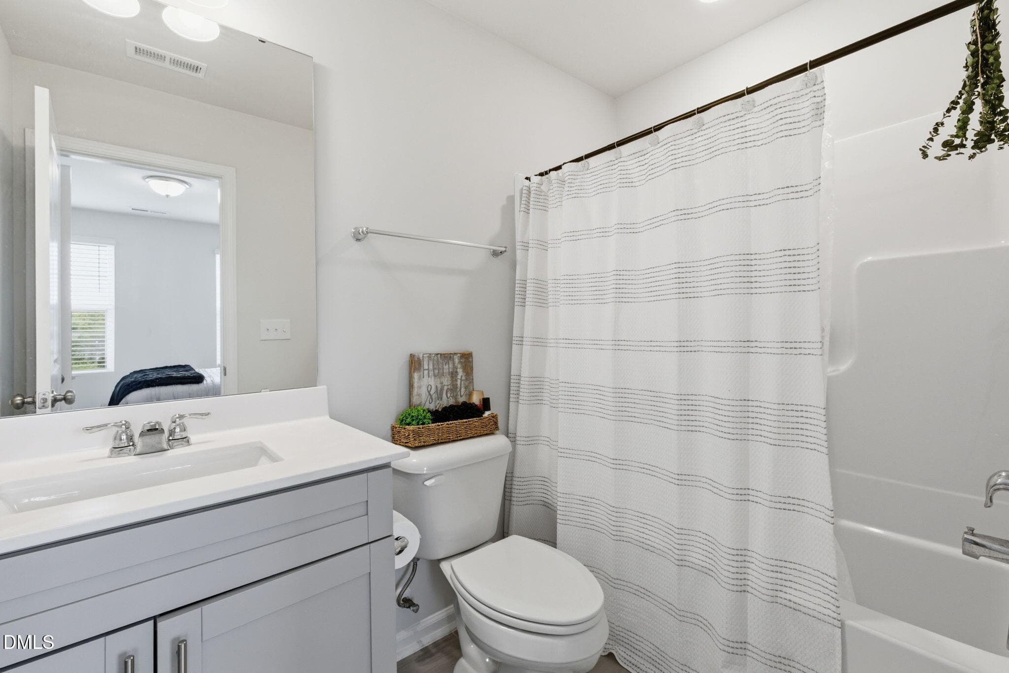 21-web-or-mls-DX3A0801 - 6237 Truxton Lane, Raleigh, NC 27616, Raleigh