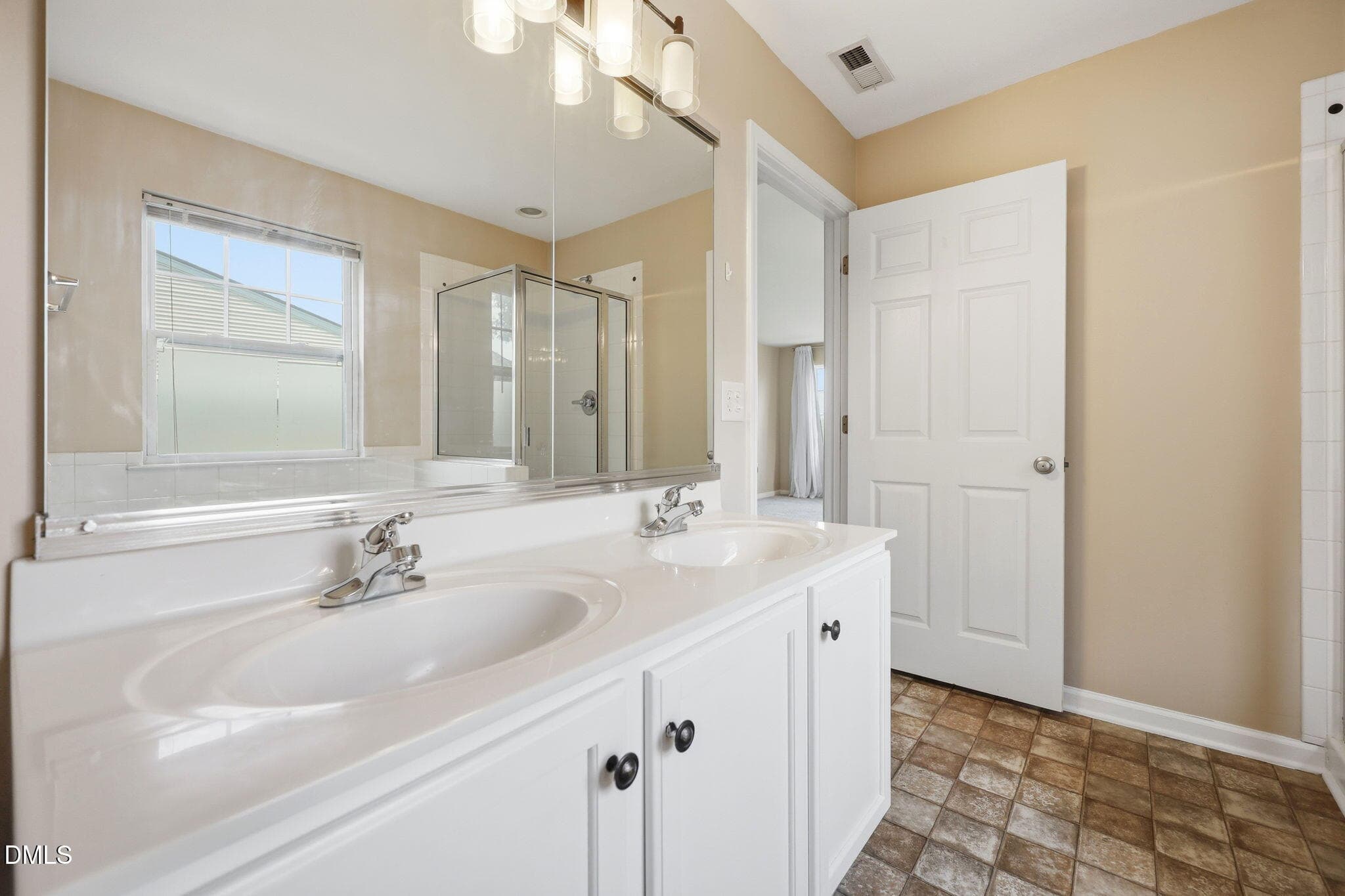 31-web-or-mls-IMG_2490 - 11711 Coppergate Drive 111, Raleigh, NC 27614, Raleigh