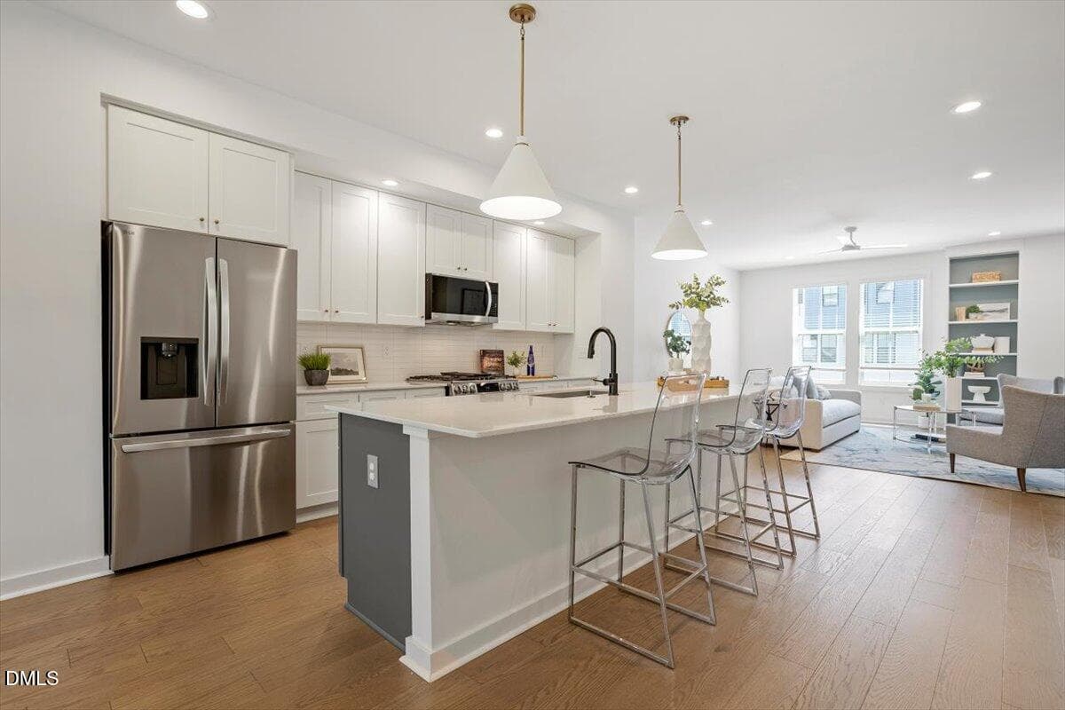Breakfast Bar - 6419 Tanner Oak Lane, Raleigh, NC 27613, Raleigh