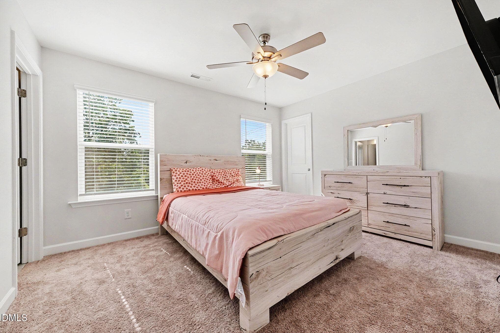 013_file_5632 - 447 Forestview Crest Way, Fuquay Varina, NC 27526