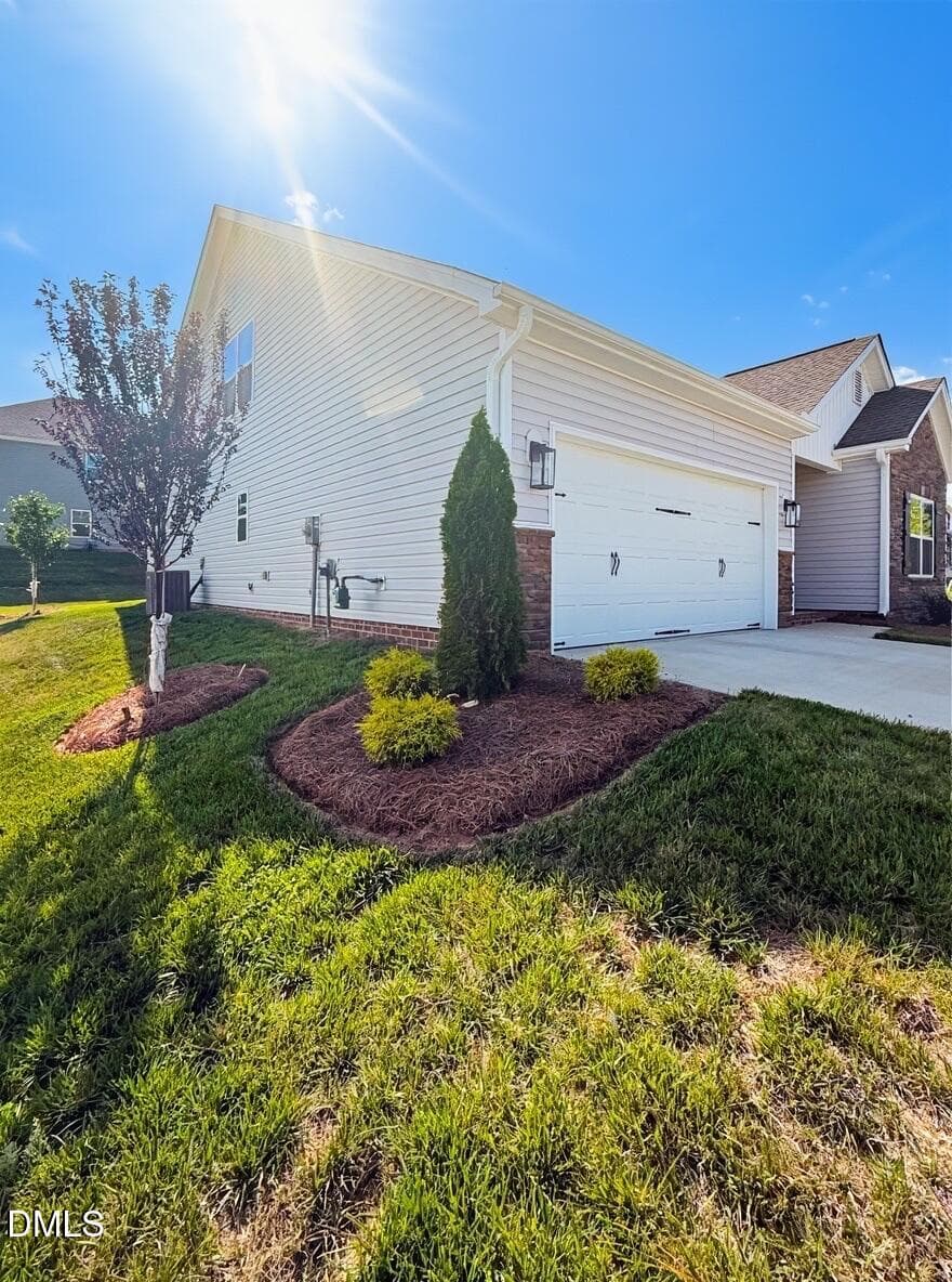 RealtyCam Photo 2 - 816 Council Ridge Road 15, Graham, NC 27253