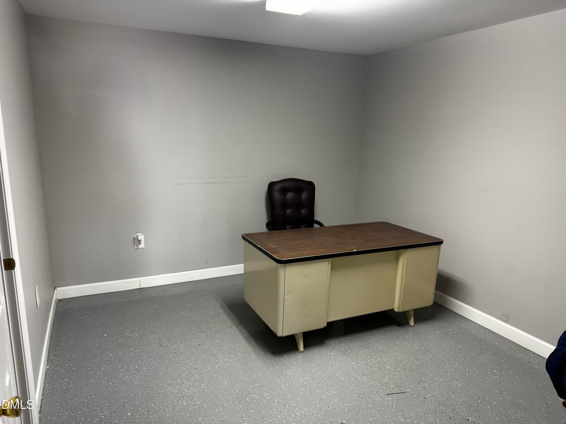 Small Office Right - 3802 W Vernon Avenue, Kinston, NC 28504