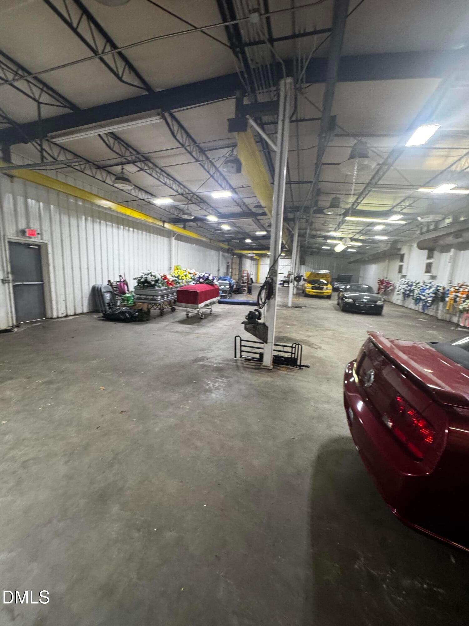 Shop Are Left - 3802 W Vernon Avenue, Kinston, NC 28504