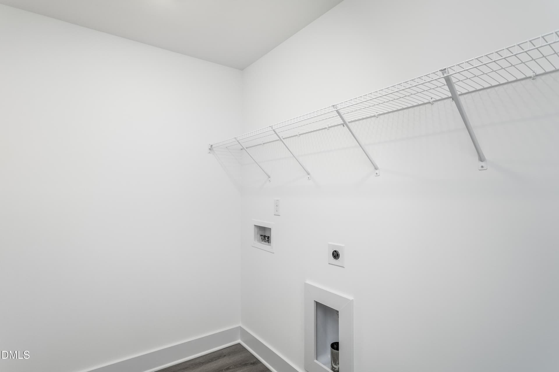 Laundry - 27 Grassland Drive 91, Garner, NC 27529