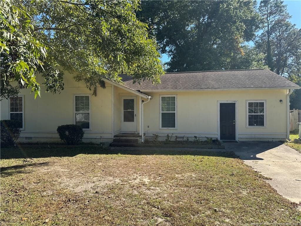 6413 Winter Park Drive, Fayetteville, NC 28304