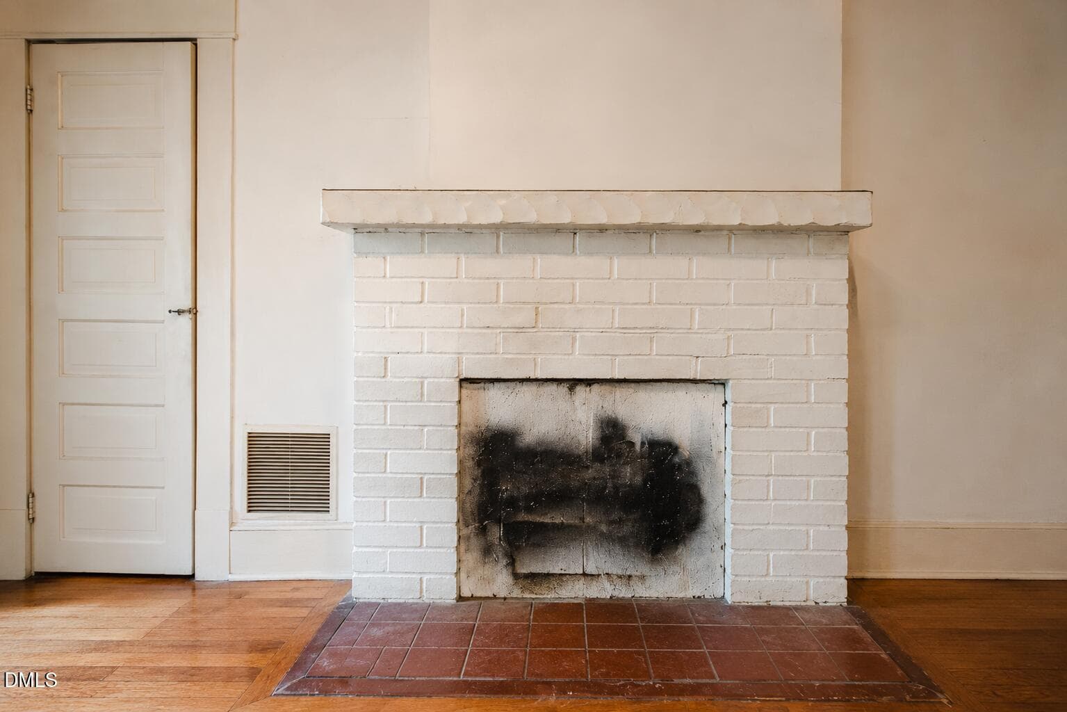 fireplace 1 - 6119 N Roxboro Road, Durham, NC 27712, Durham