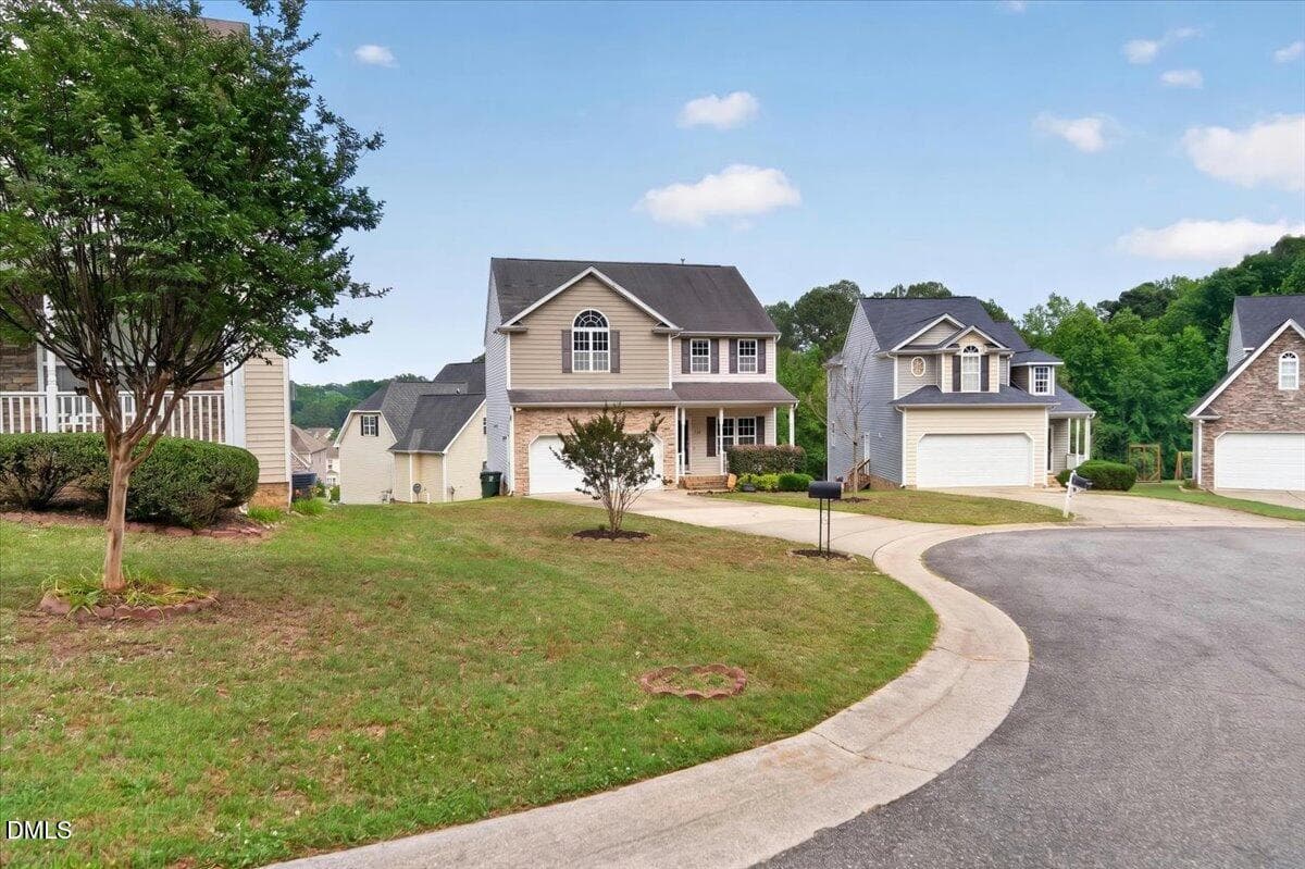 01-117RosalynnCourt_001 - 117 Rosalynn Court, Raleigh, NC 27610, Raleigh