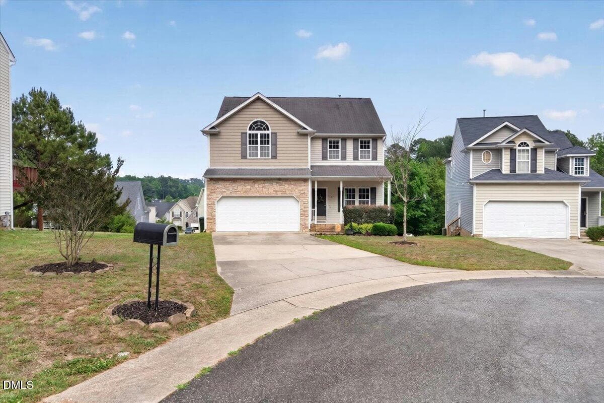 03-117RosalynnCourt_003 - 117 Rosalynn Court, Raleigh, NC 27610, Raleigh