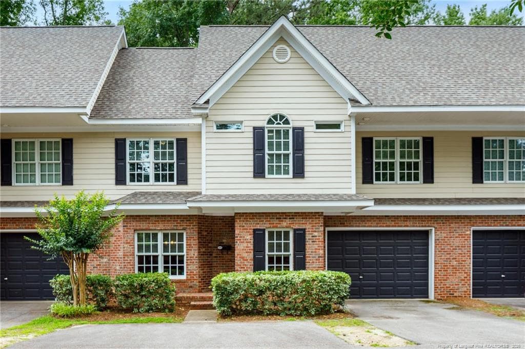 320 Glenburney Drive 104, Fayetteville, NC 28303
