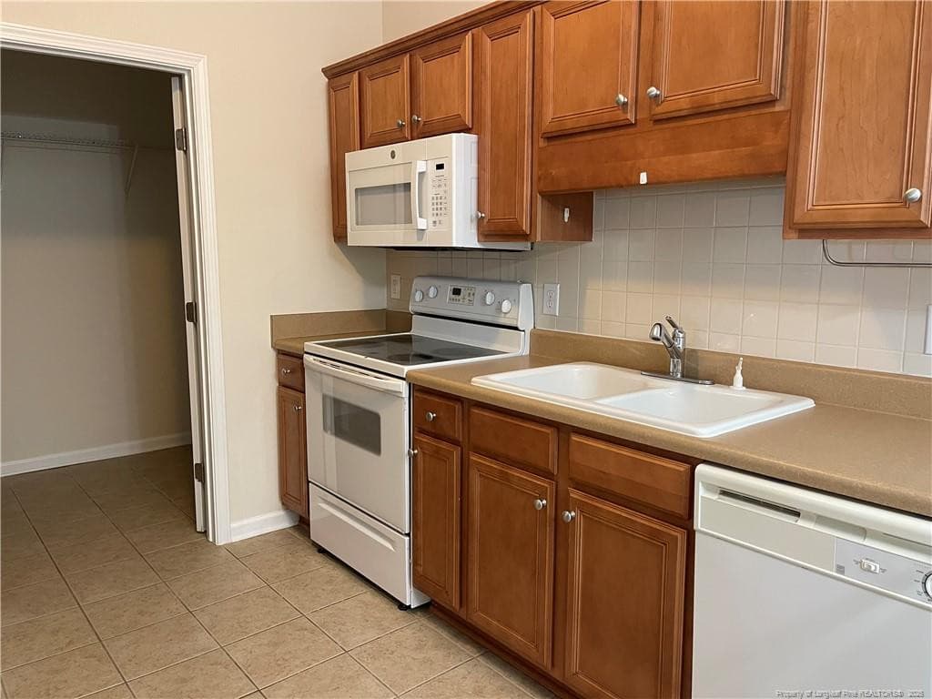 Photo 7 - 635-306 Marshtree Lane, Fayetteville, NC 28314, Fayetteville